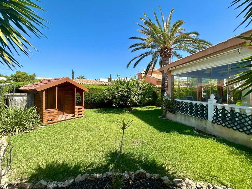 Villa for sale in Orihuela Costa