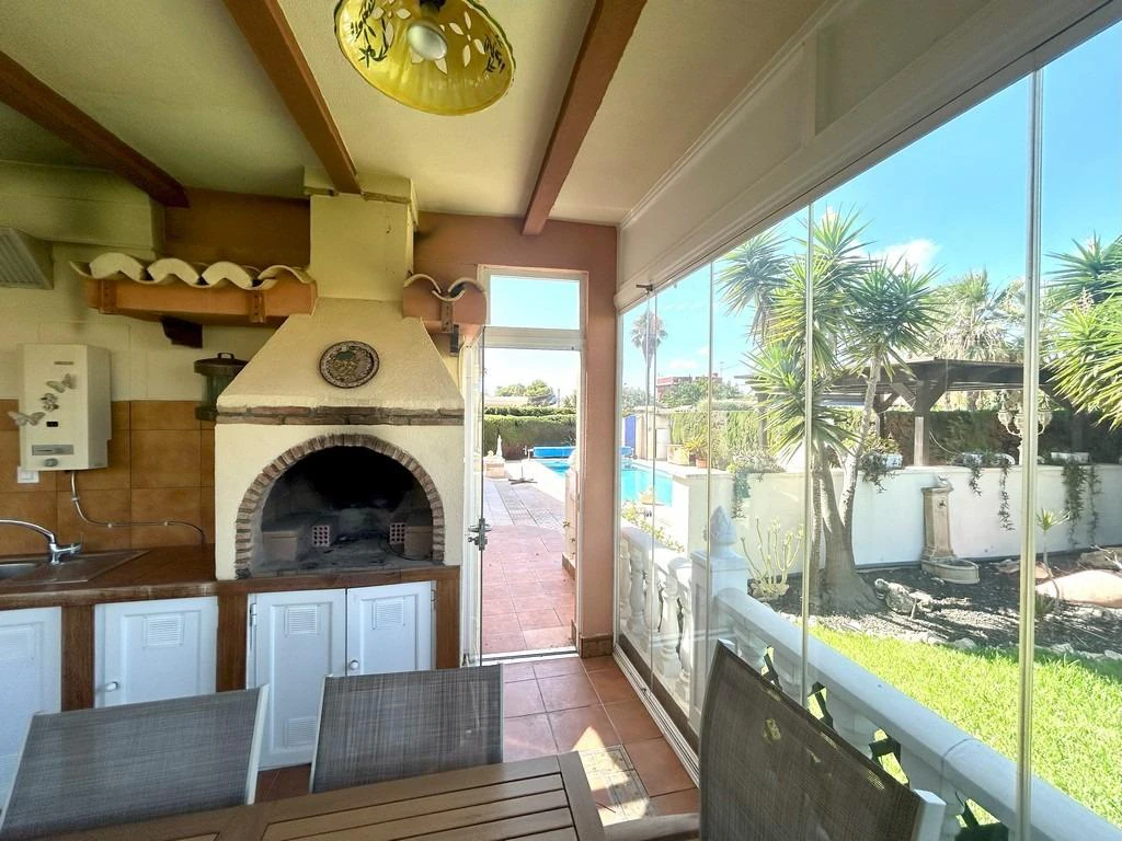 Villa for sale in Orihuela Costa
