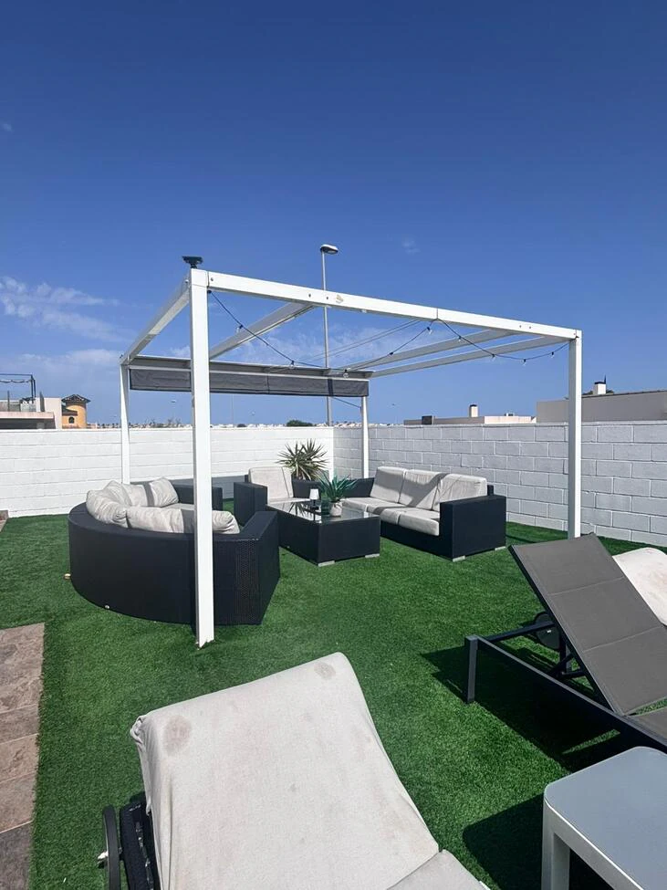 Villa til salg i Villamartin