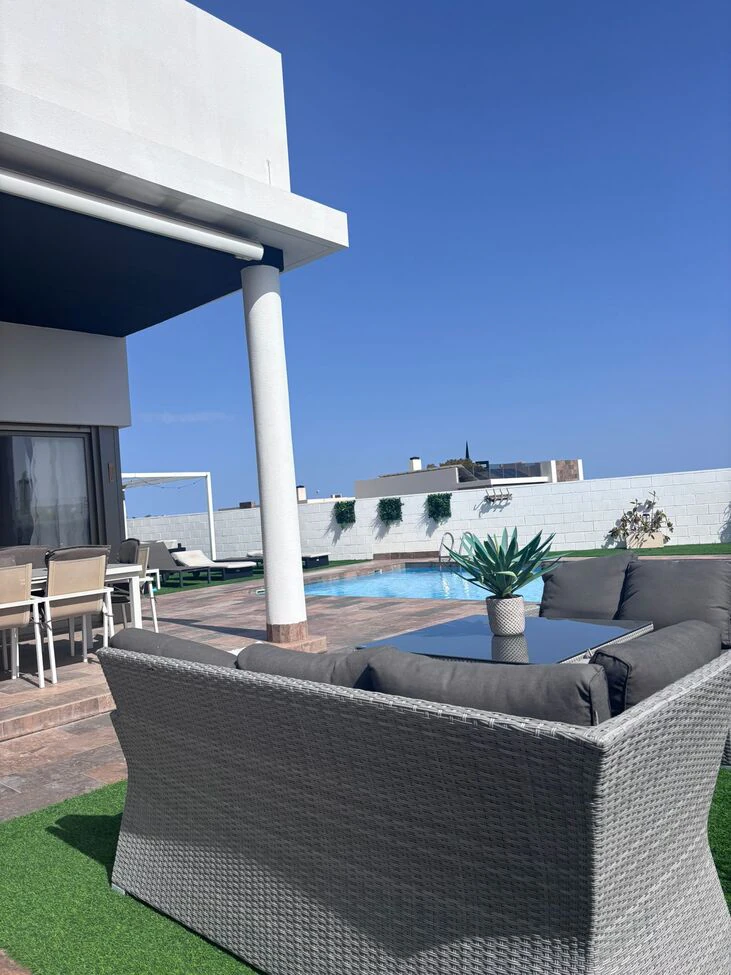 Villa til salg i Villamartin