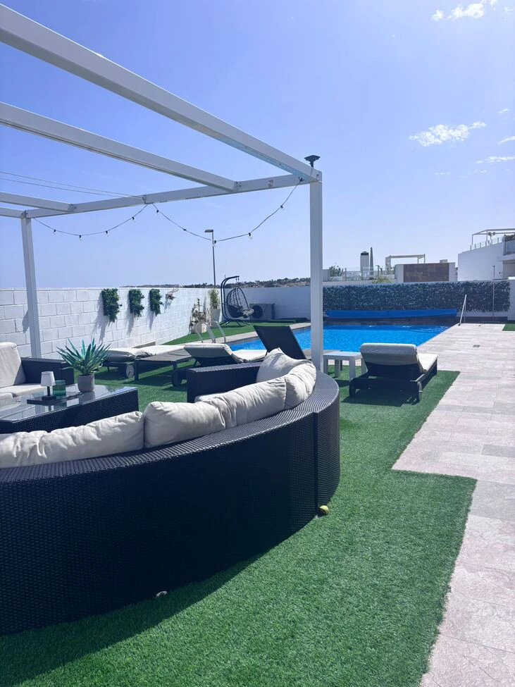 Villa til salg i Villamartin