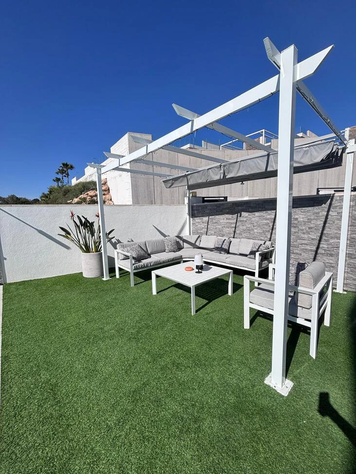 Villa til salg i Villamartin