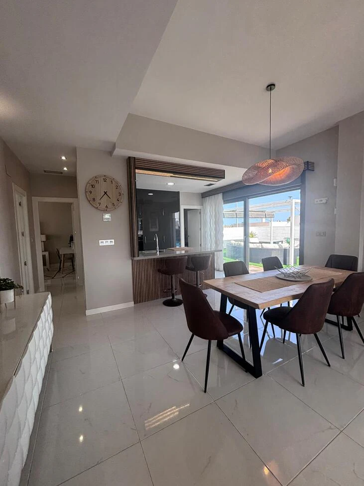 Villa til salg i Villamartin