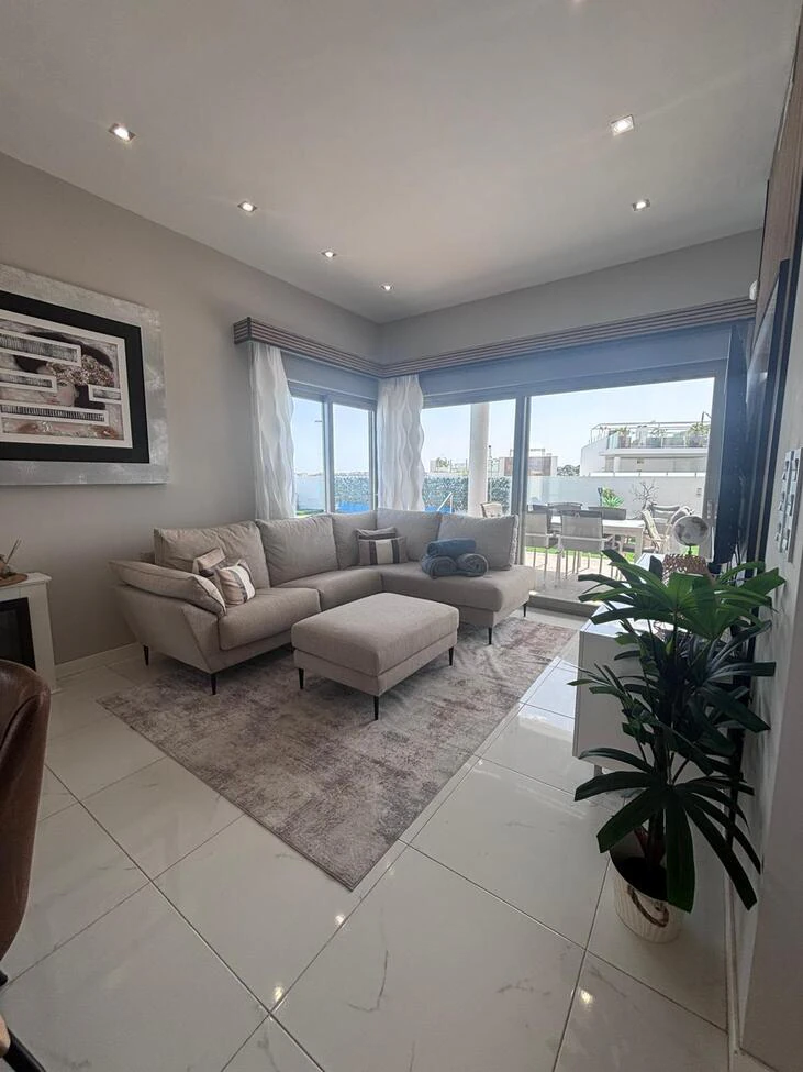 Villa til salg i Villamartin