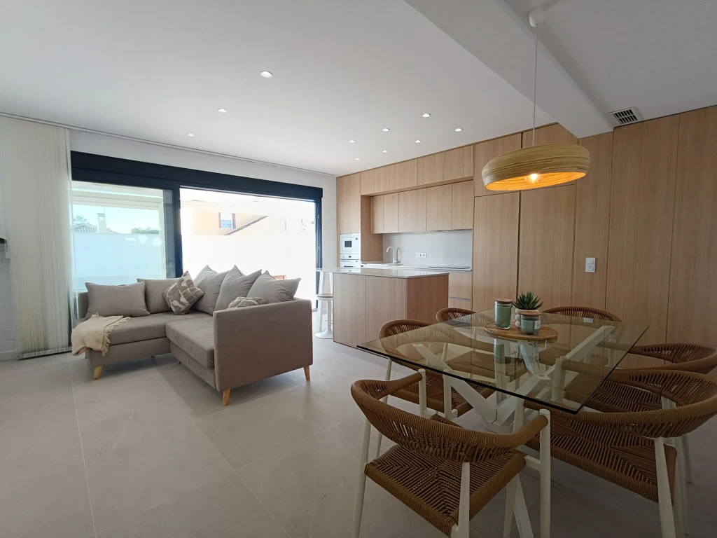 Villa te verkoop in El Chaparral