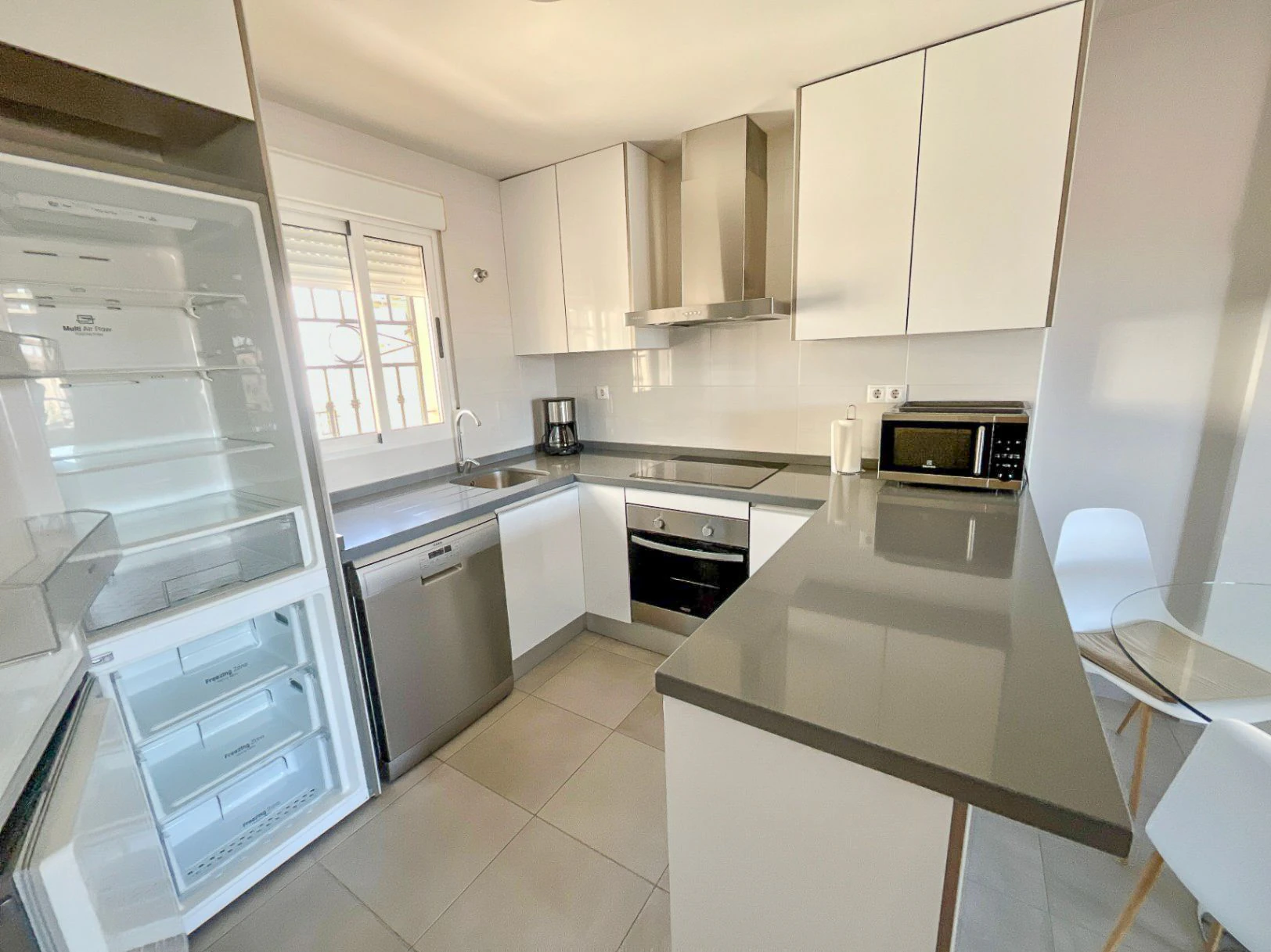 Modernised 2-Bedroom Bungalow for Sale in Dream Hills II Roof Terrace Open Views