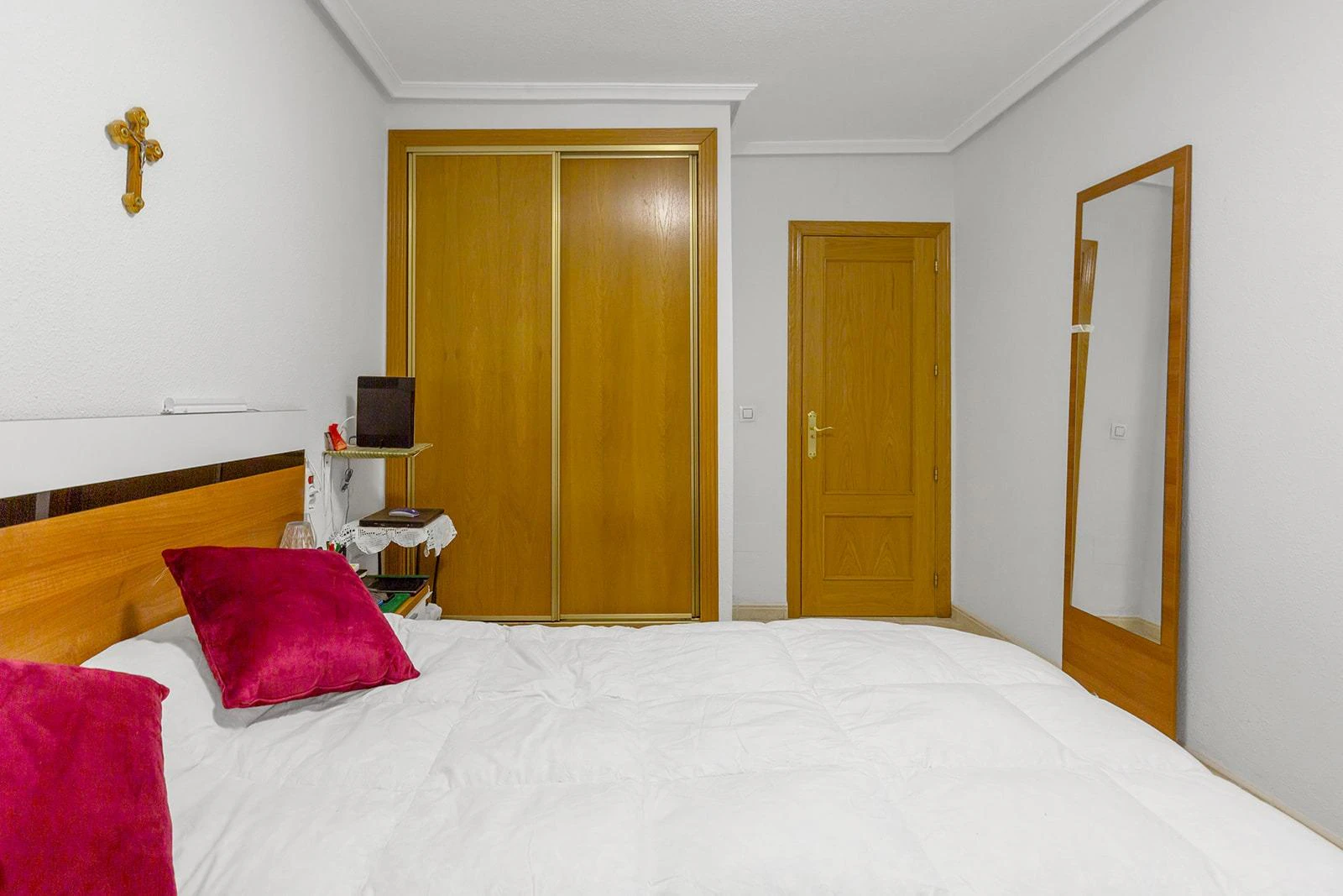 Opportunity for 2 bedrooms with 2 bathrooms