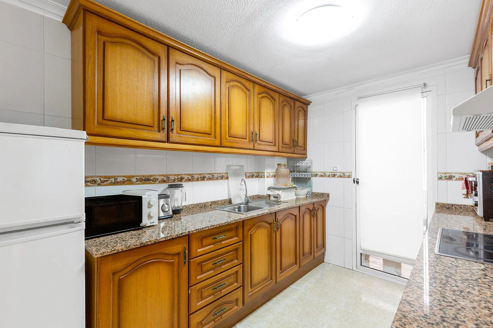 Opportunity for 2 bedrooms with 2 bathrooms
