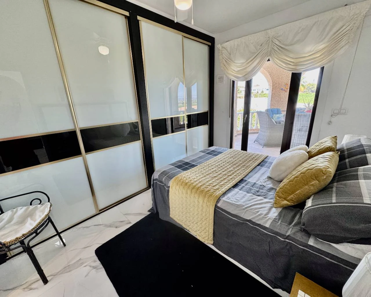 Villa for sale in Algorfa