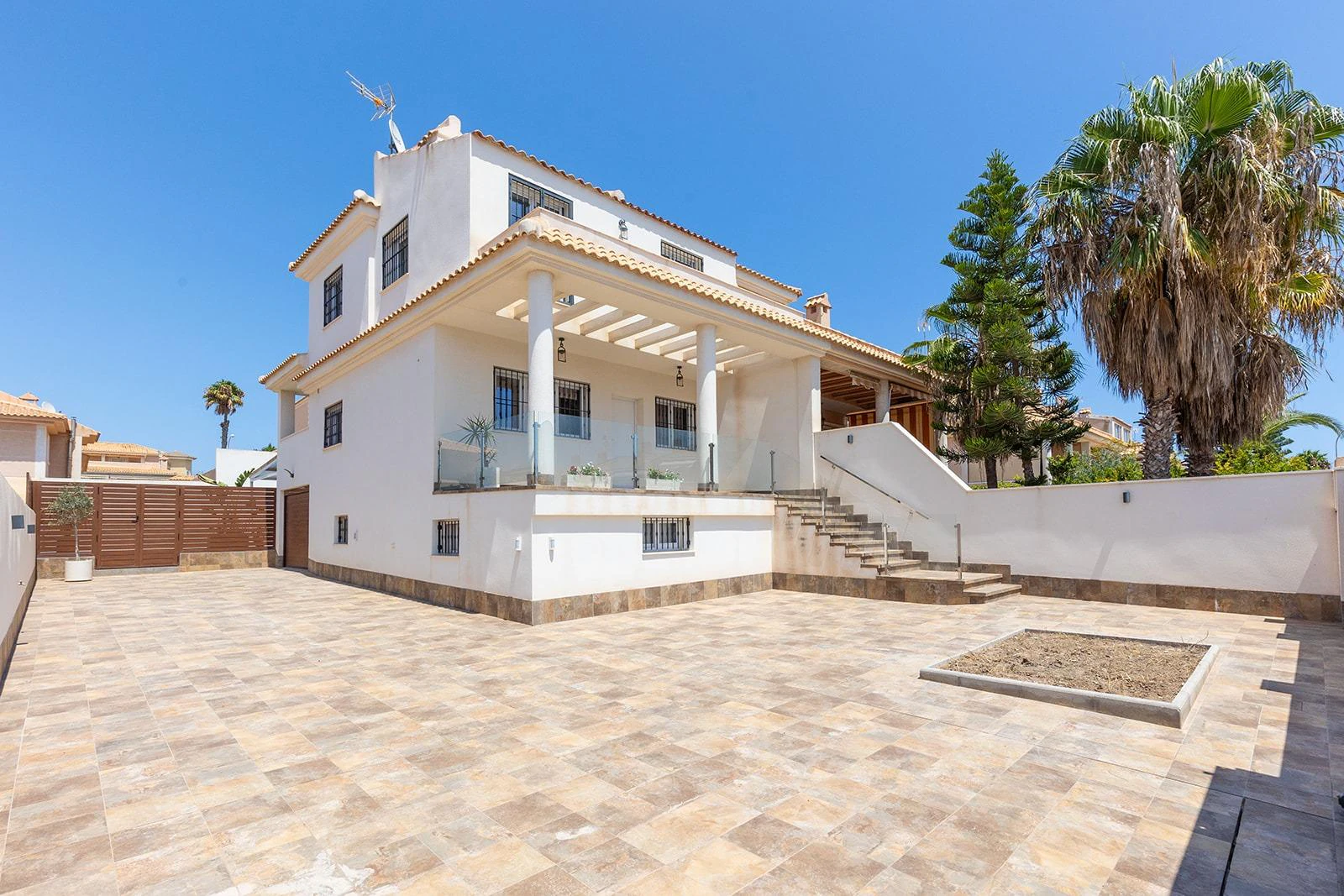 Opportunité de villa rénovée à Aguas Nuevas