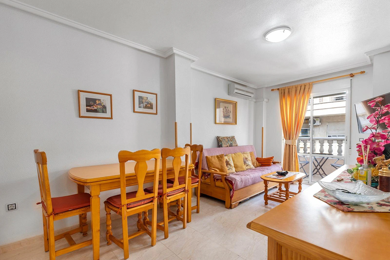 Lägenhet med pool i hjärtat av Torrevieja · Playa del Cura