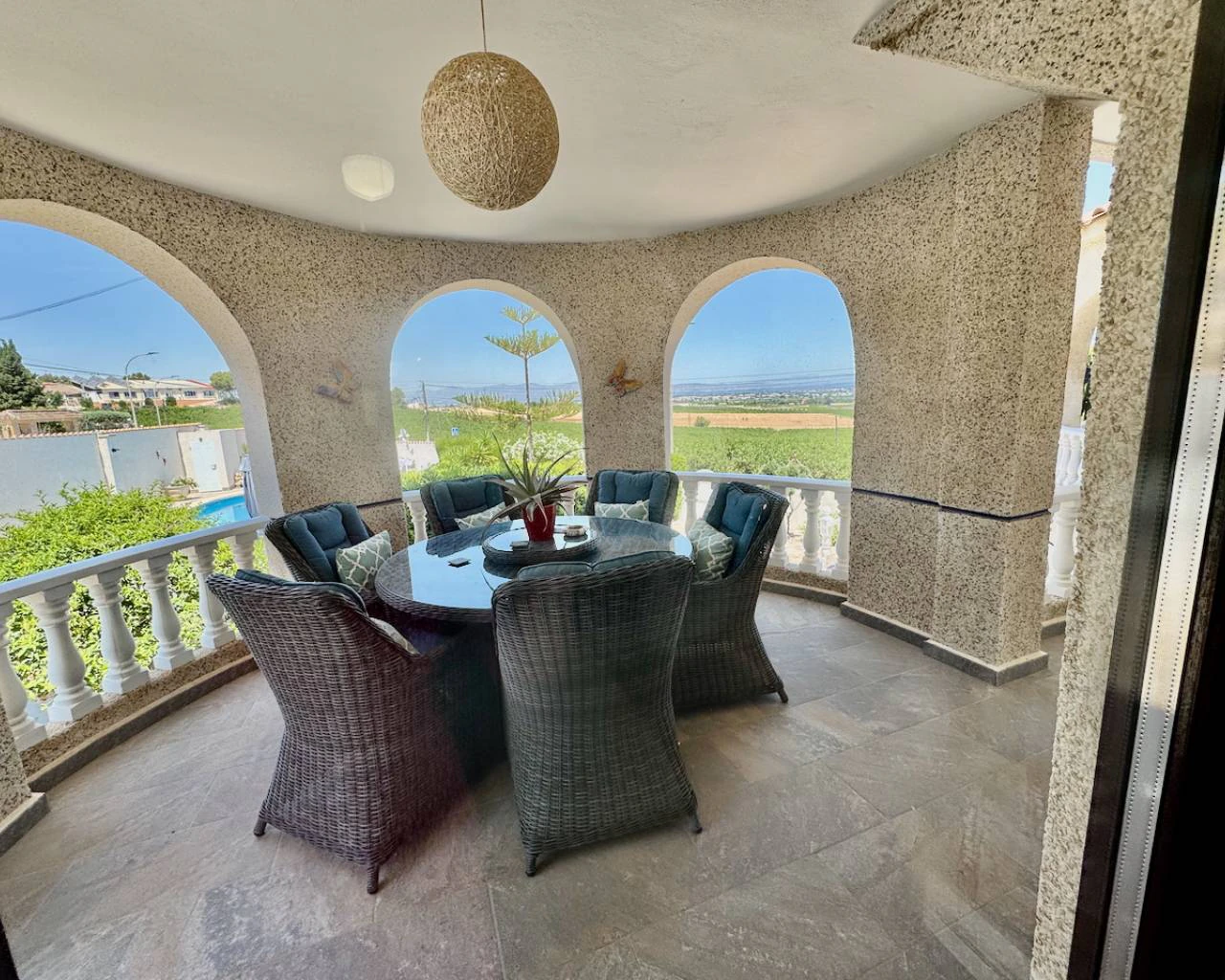 Villa for sale in Algorfa