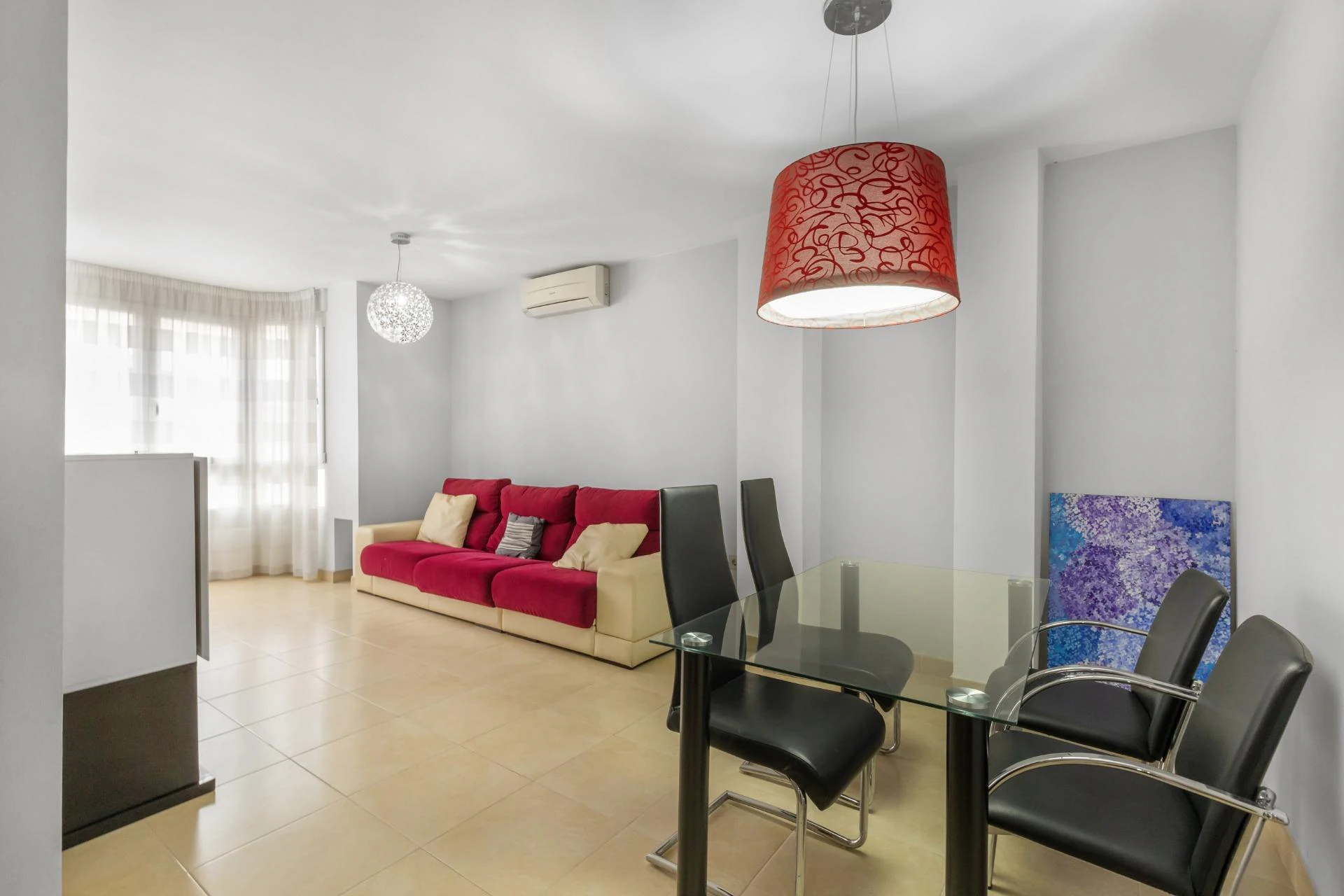 Rymlig lägenhet med 4 sovrum i centralt område – Calle San Pascual (intill Calle Orihuela)