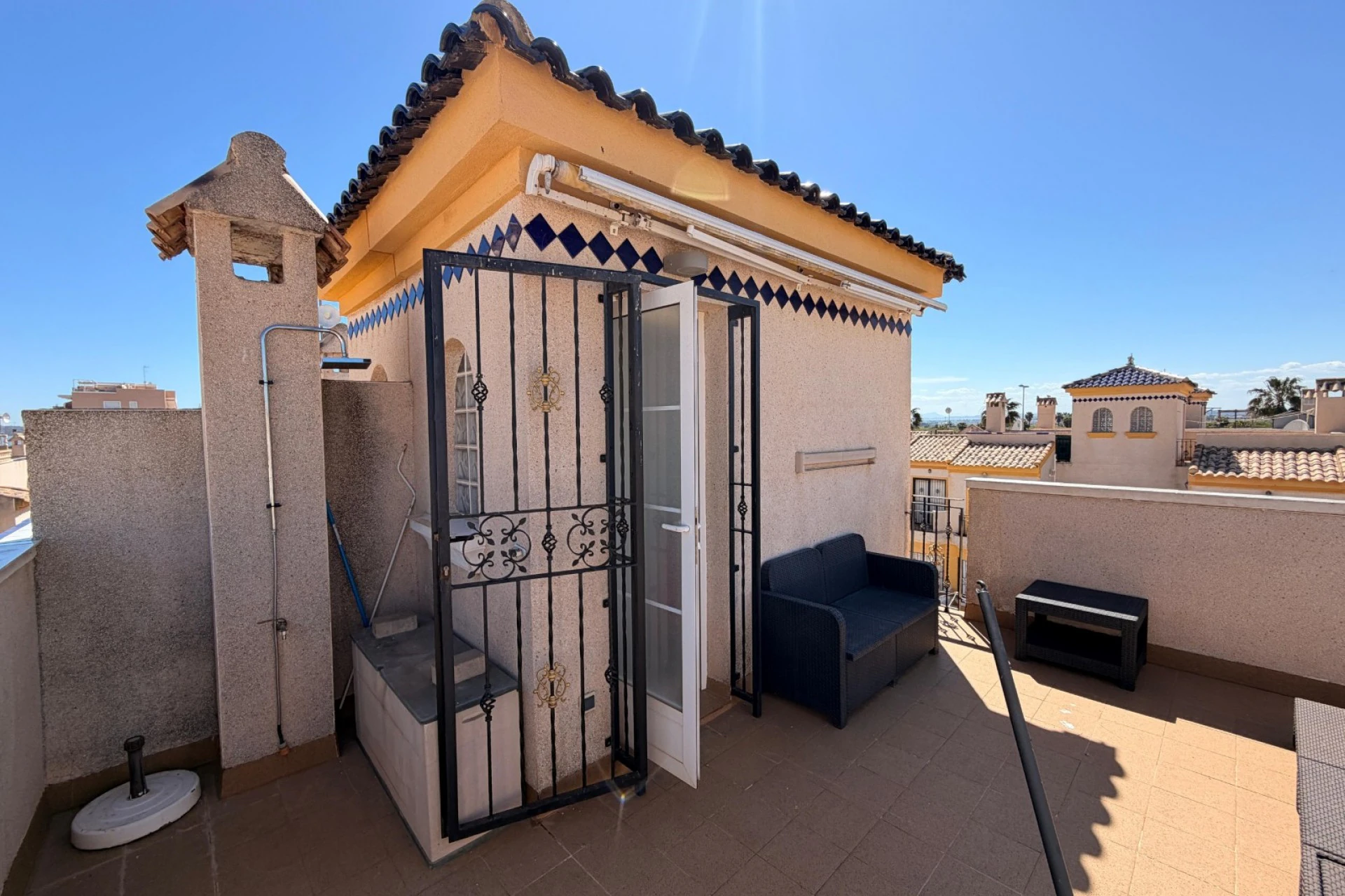 Maison jumelée à la vente à El Raso