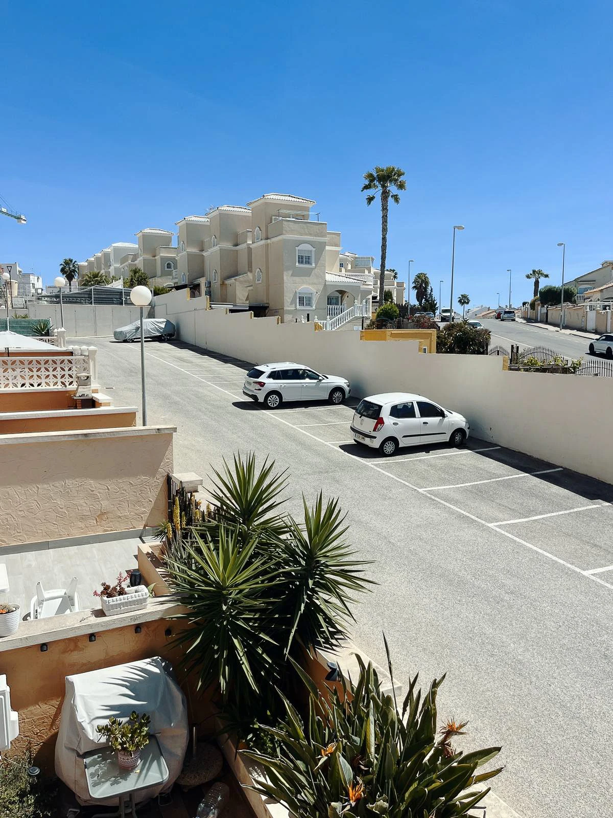 Modernised 2-Bedroom Bungalow for Sale in Dream Hills II Roof Terrace Open Views