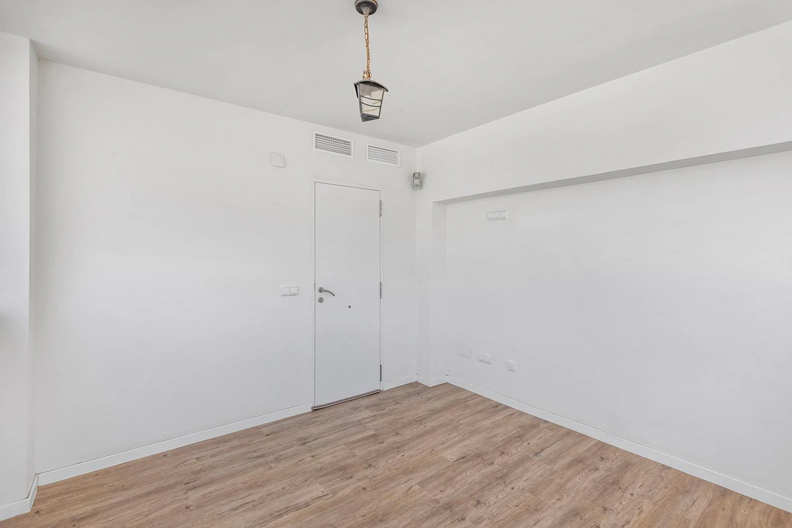 Opportunité de villa rénovée à Aguas Nuevas