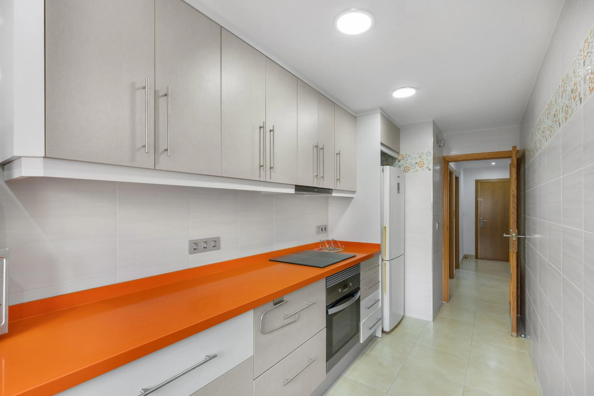 Rymlig lägenhet med 4 sovrum i centralt område – Calle San Pascual (intill Calle Orihuela)