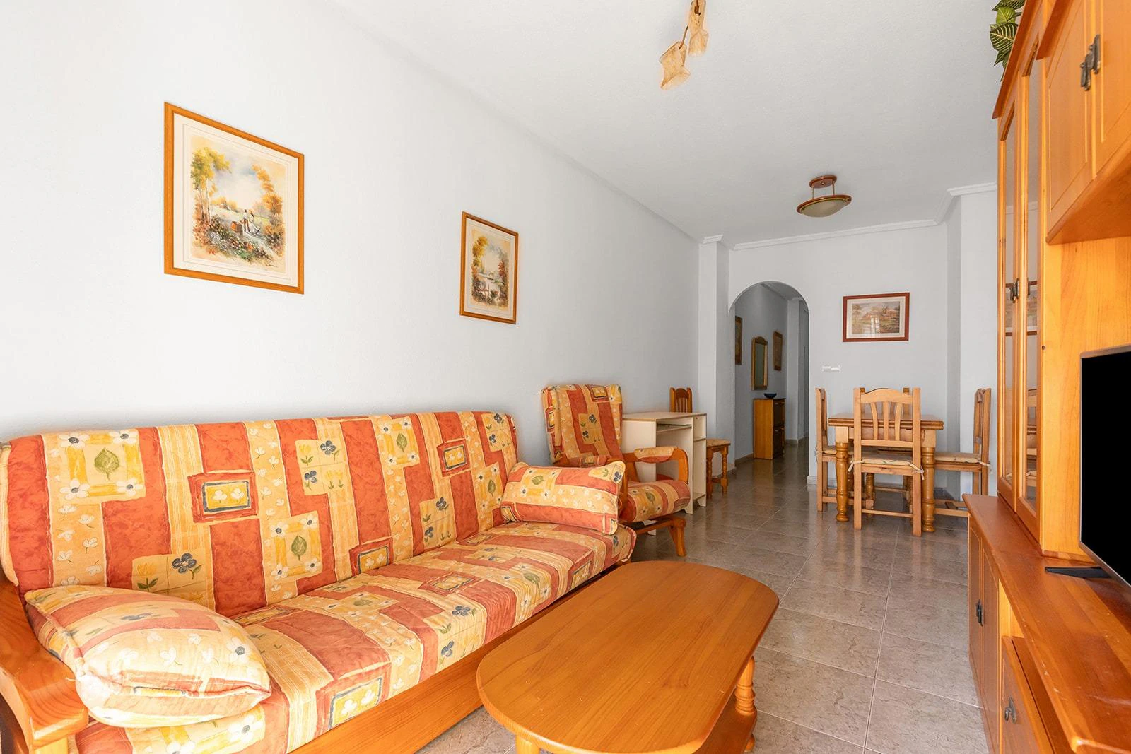 Opportunity next to Los Locos beach, 2 bedrooms, pool and garage