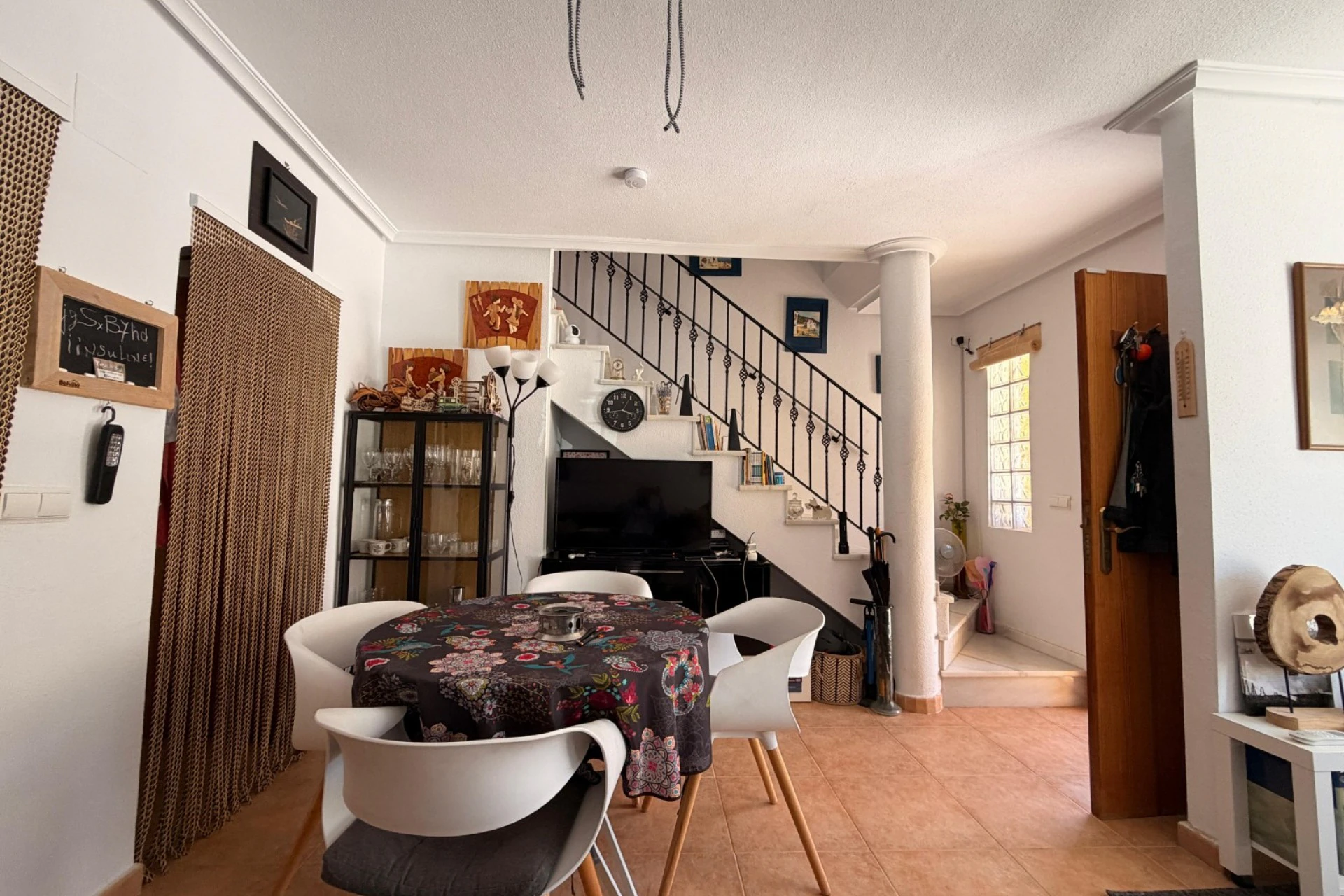 Maison jumelée à la vente à El Raso