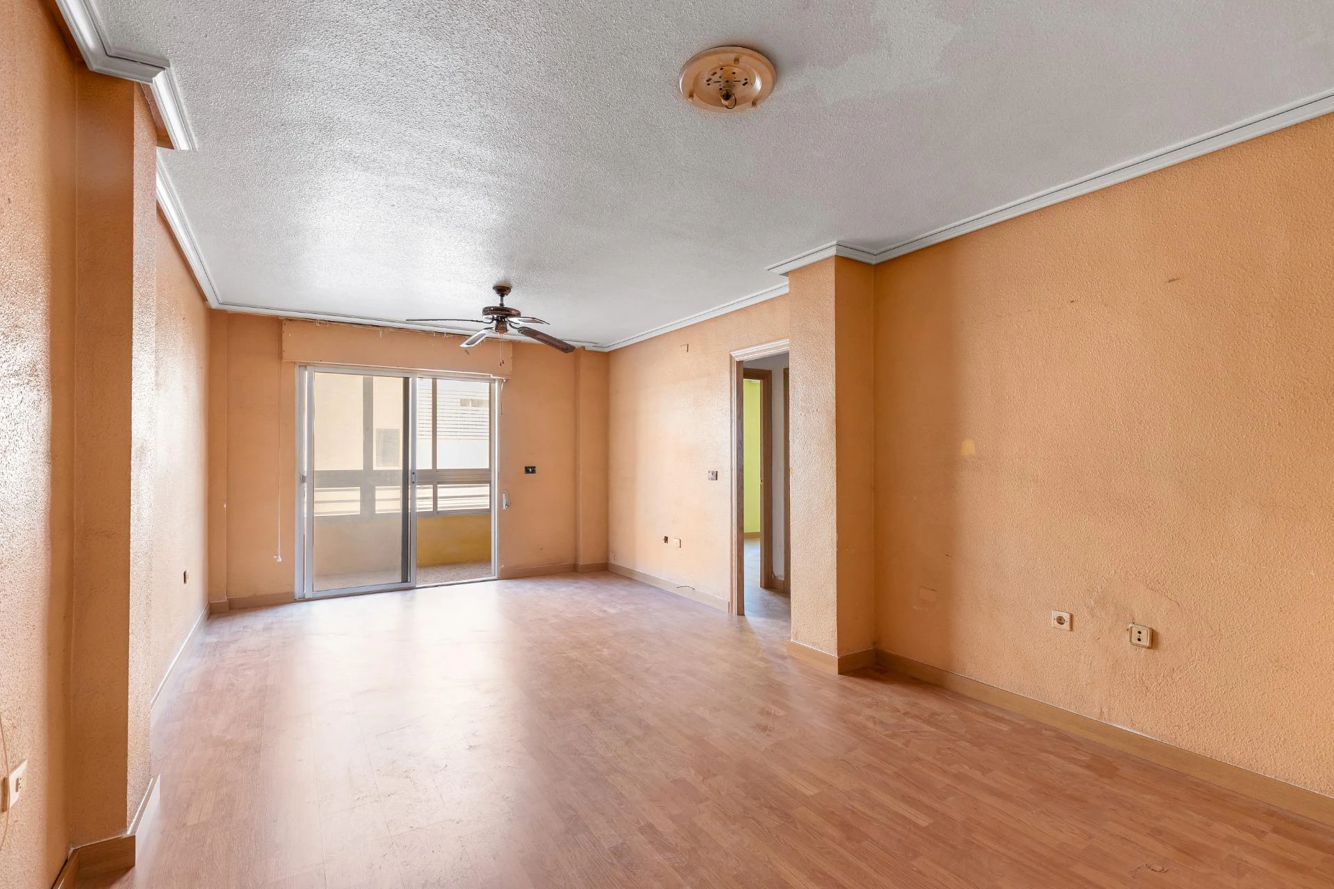 Südlich ausgerichtete Wohnung nur 500 m vom Strand Playa del Cura, Torrevieja