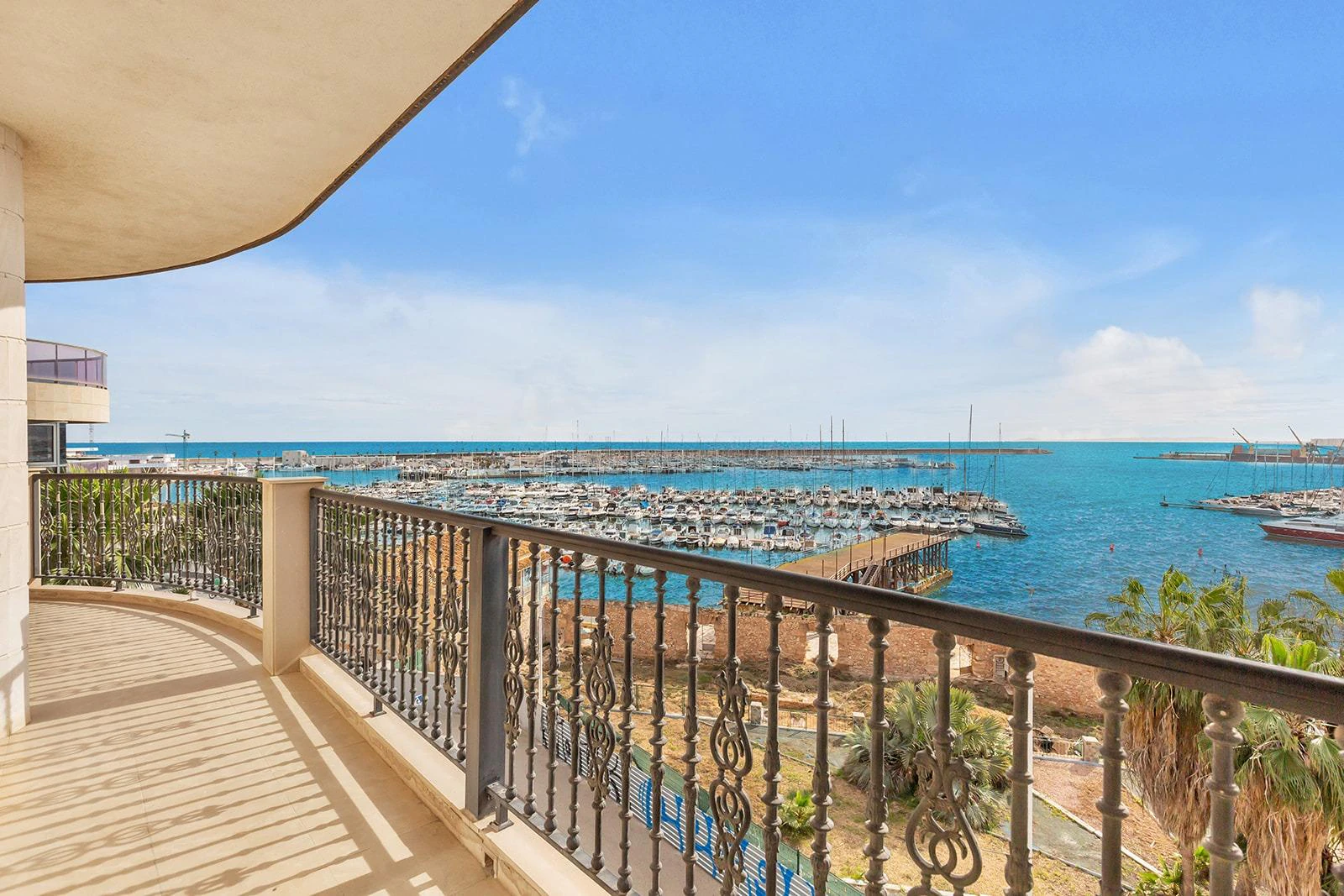 Very special homes with spectacular views