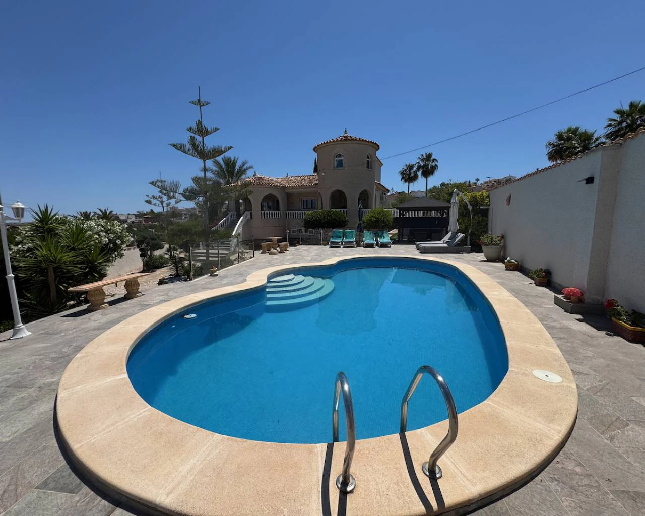Villa for sale in Algorfa