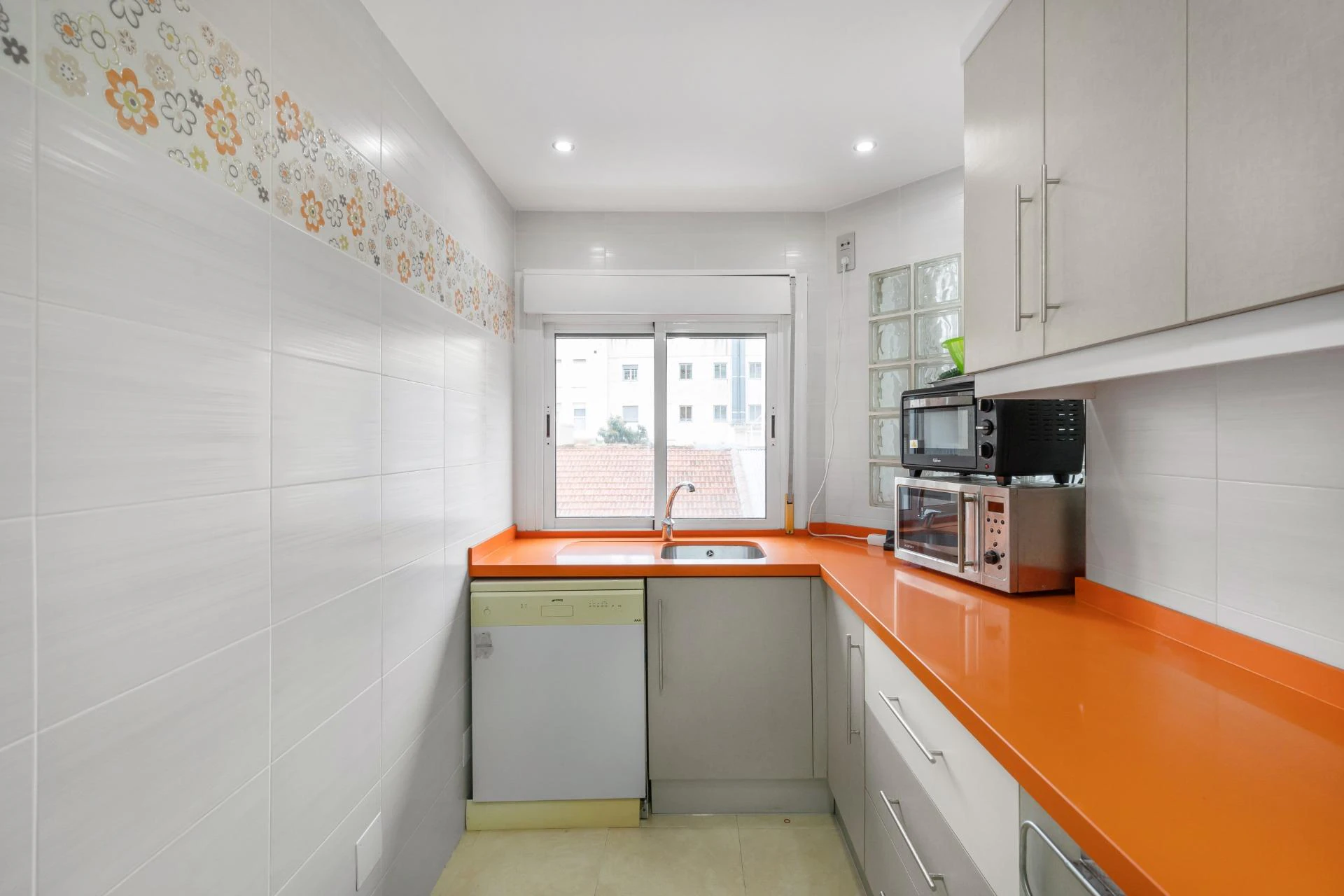 Rymlig lägenhet med 4 sovrum i centralt område – Calle San Pascual (intill Calle Orihuela)
