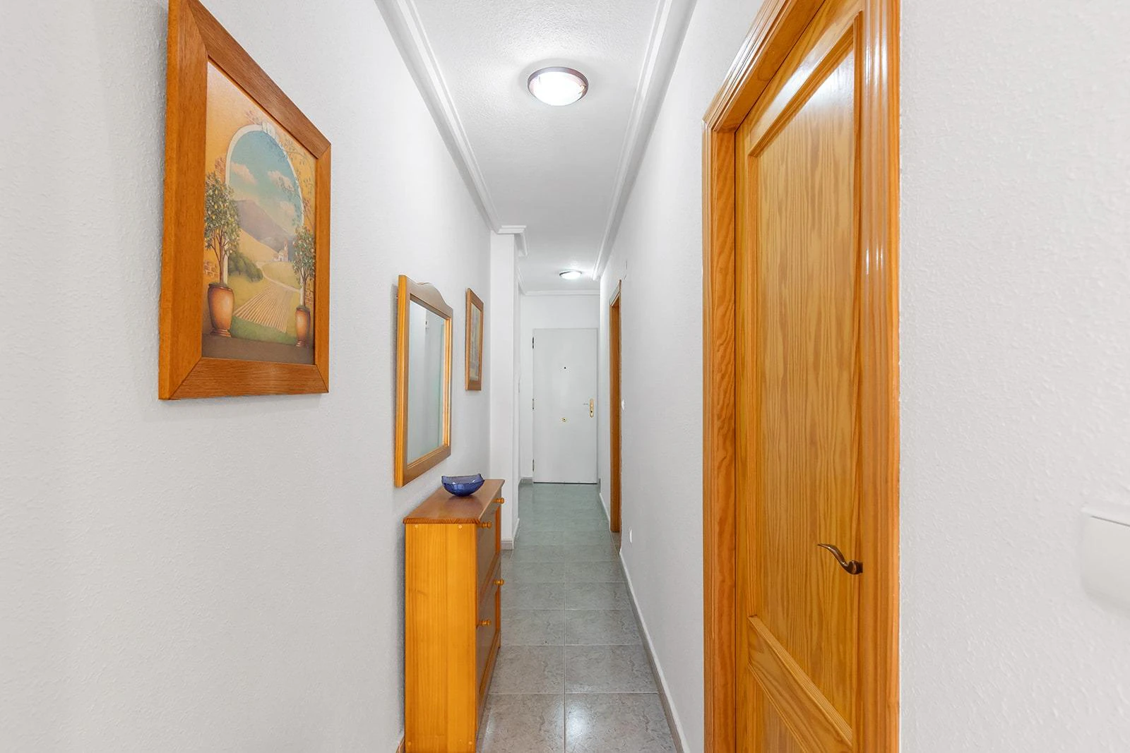 Opportunity next to Los Locos beach, 2 bedrooms, pool and garage