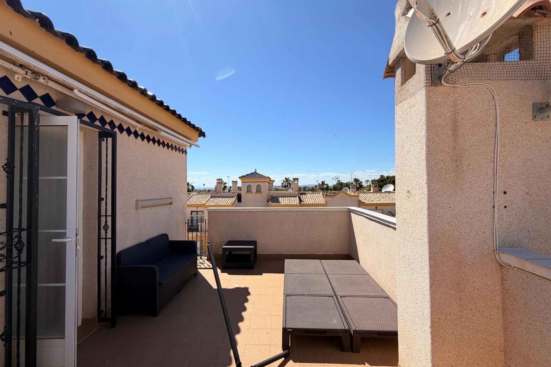 Maison jumelée à la vente à El Raso