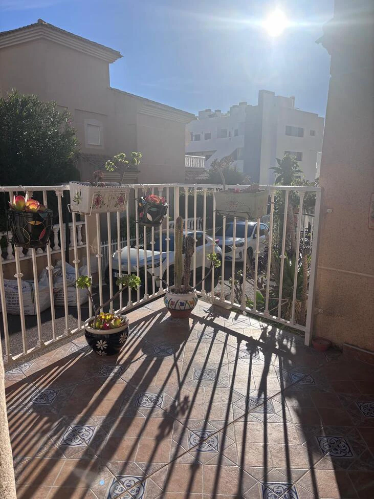 Terraced house for sale in Villamartin