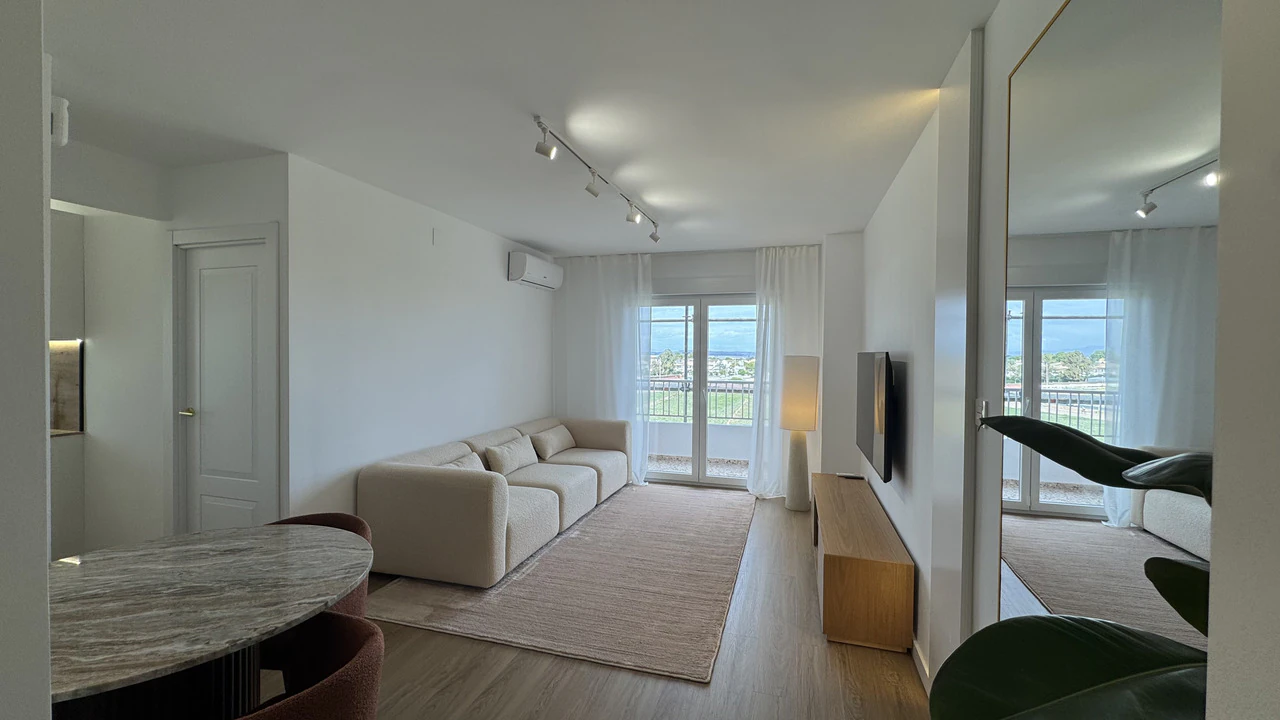 Penthouse for sale in Punta Prima