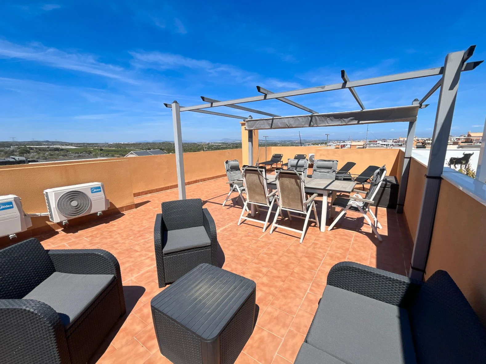 Modernised 2-Bedroom Bungalow for Sale in Dream Hills II Roof Terrace Open Views