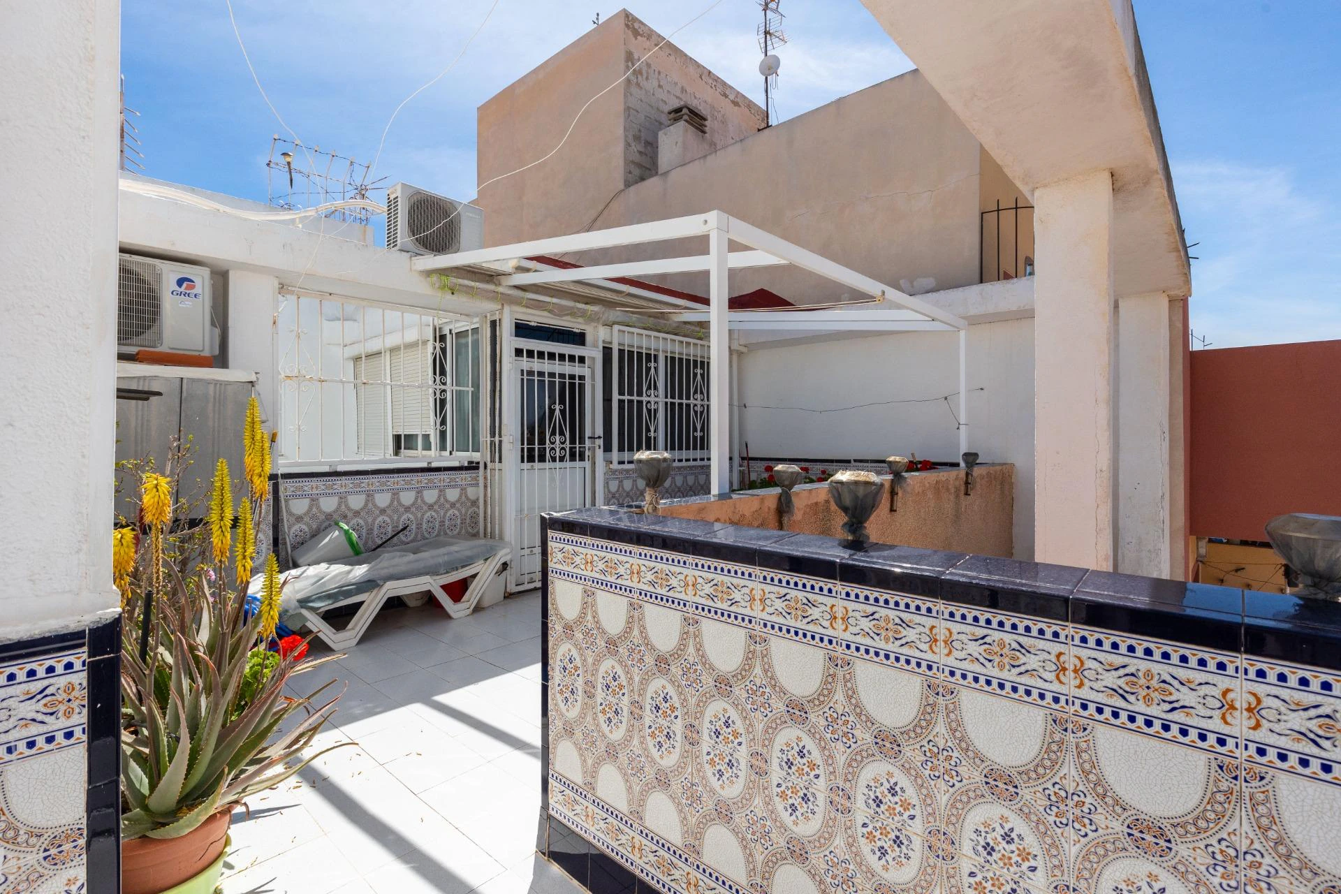Penthouse met infinity-terras en uitzicht op zee aan de Fragata-straat, met 3 slaapkamers en garage