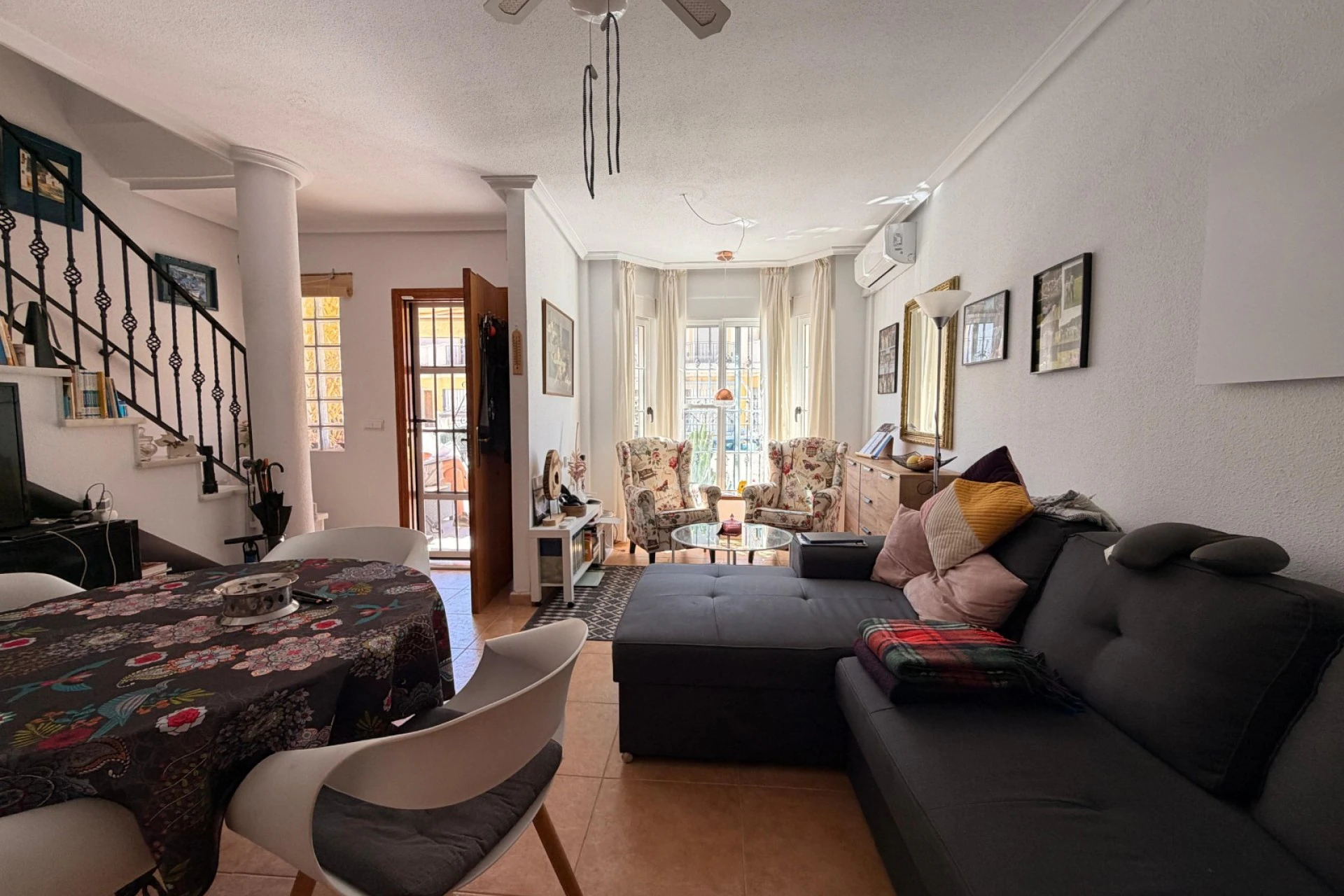 Maison jumelée à la vente à El Raso