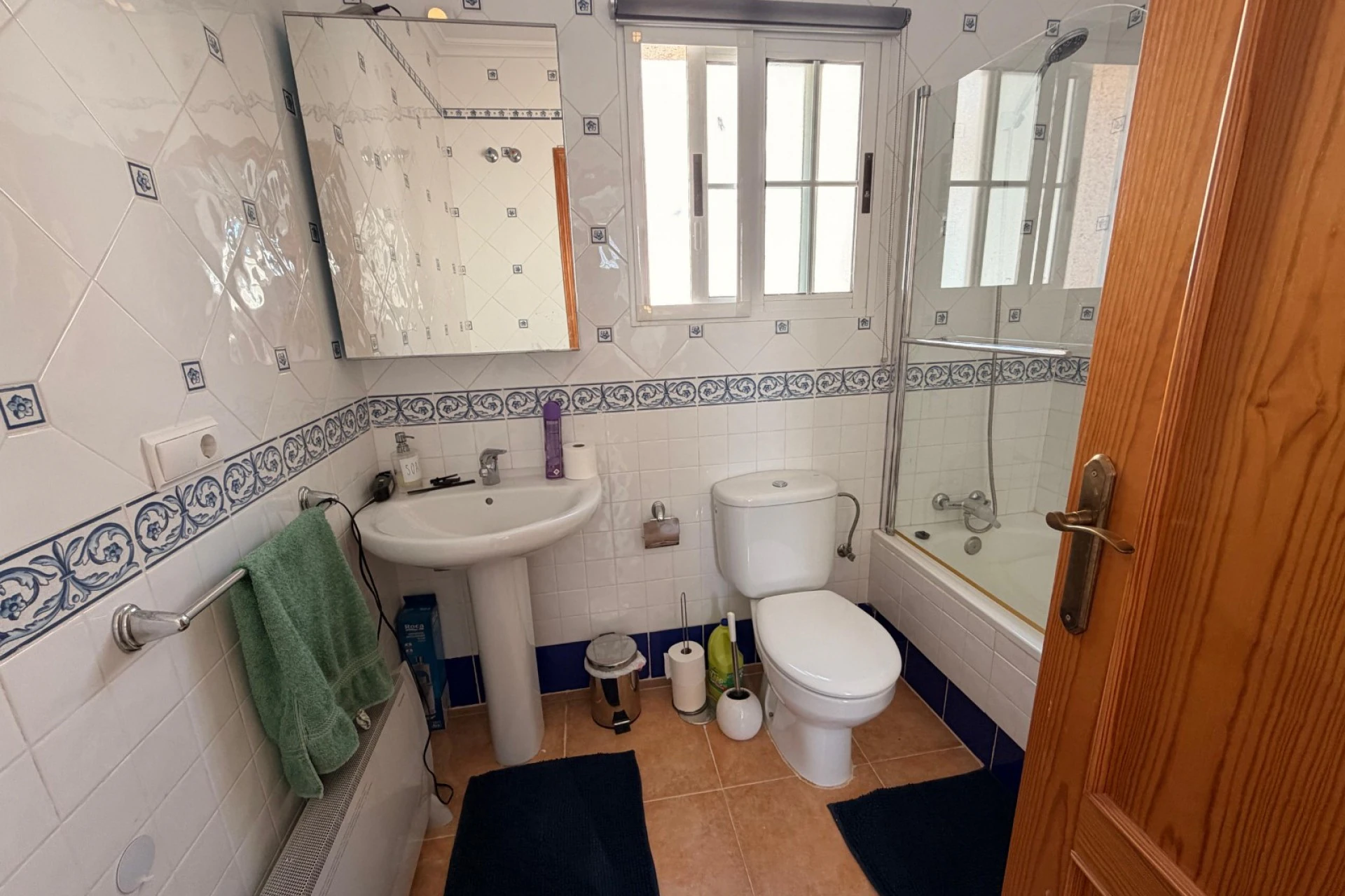 Maison jumelée à la vente à El Raso
