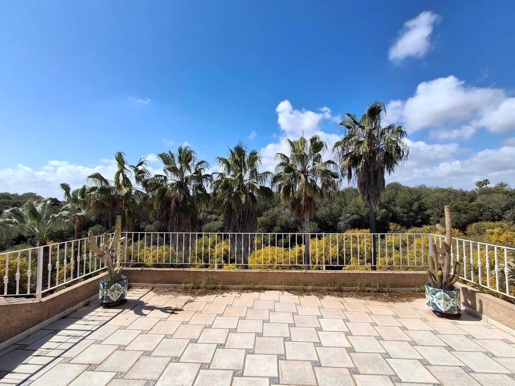 Villa zum verkauf in Dehesa De Campoamor