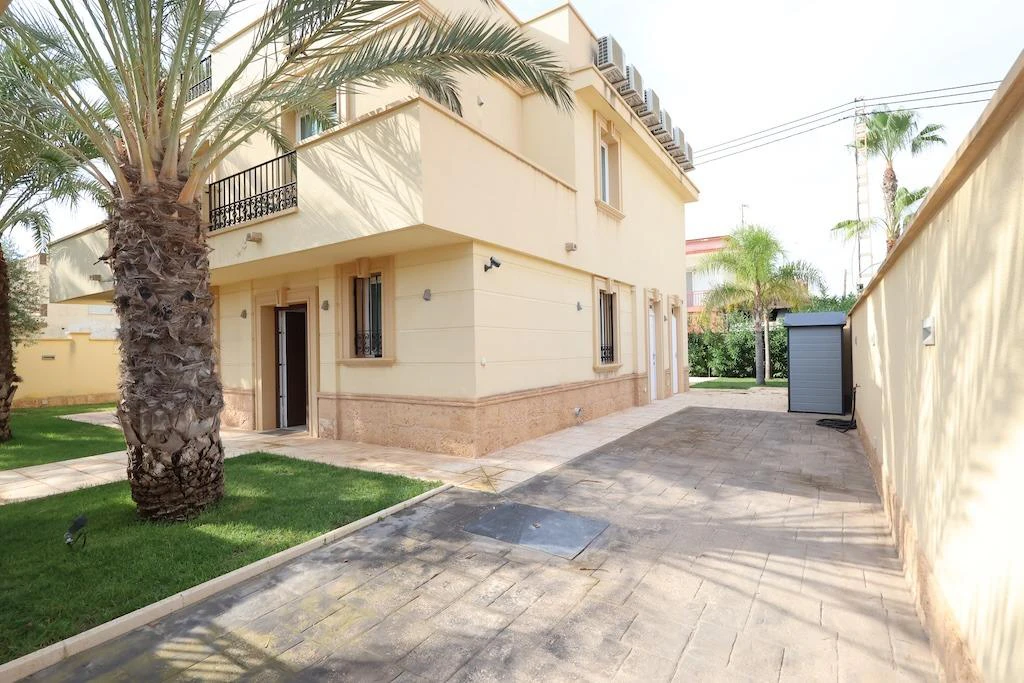 Villa zum verkauf in Cabo Roig