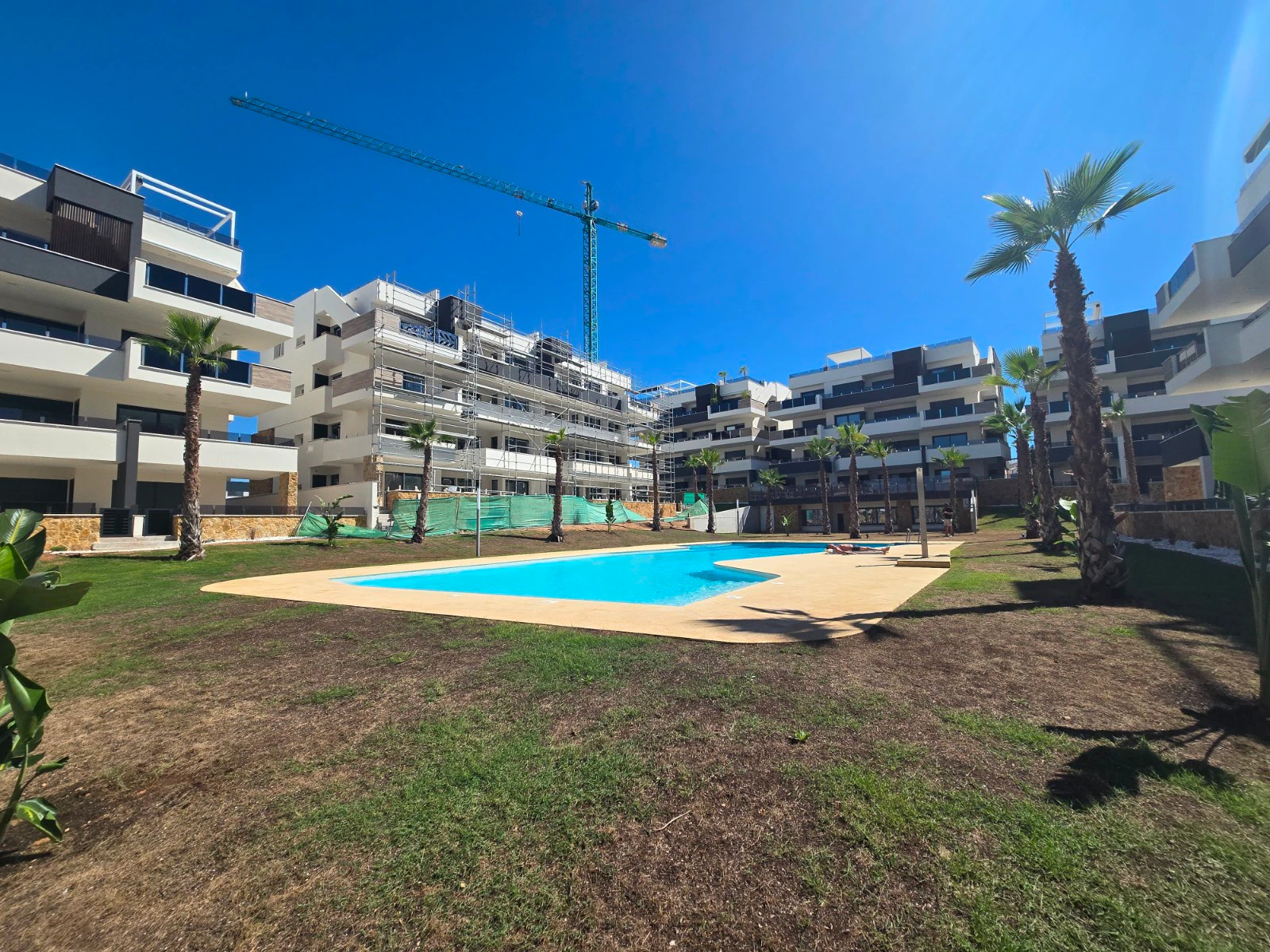 Platt till försäljning i Orihuela Costa *