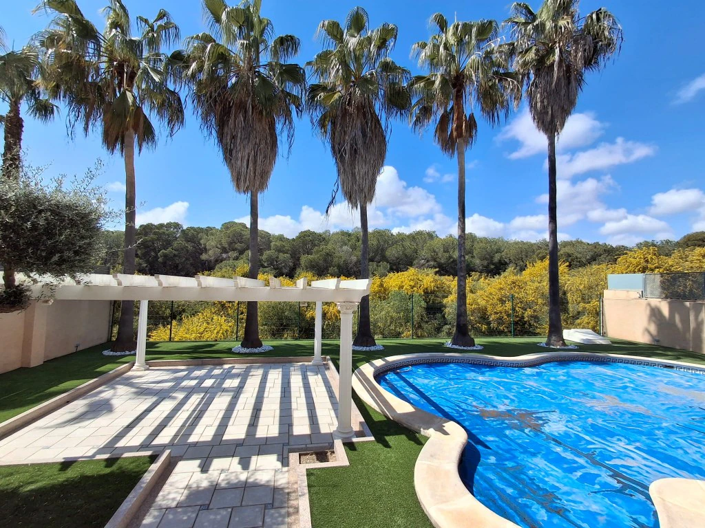 Villa zum verkauf in Dehesa De Campoamor