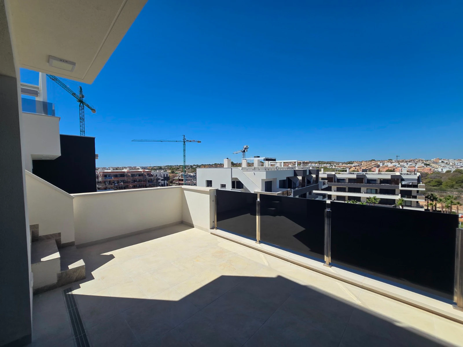 Platt till försäljning i Orihuela Costa *