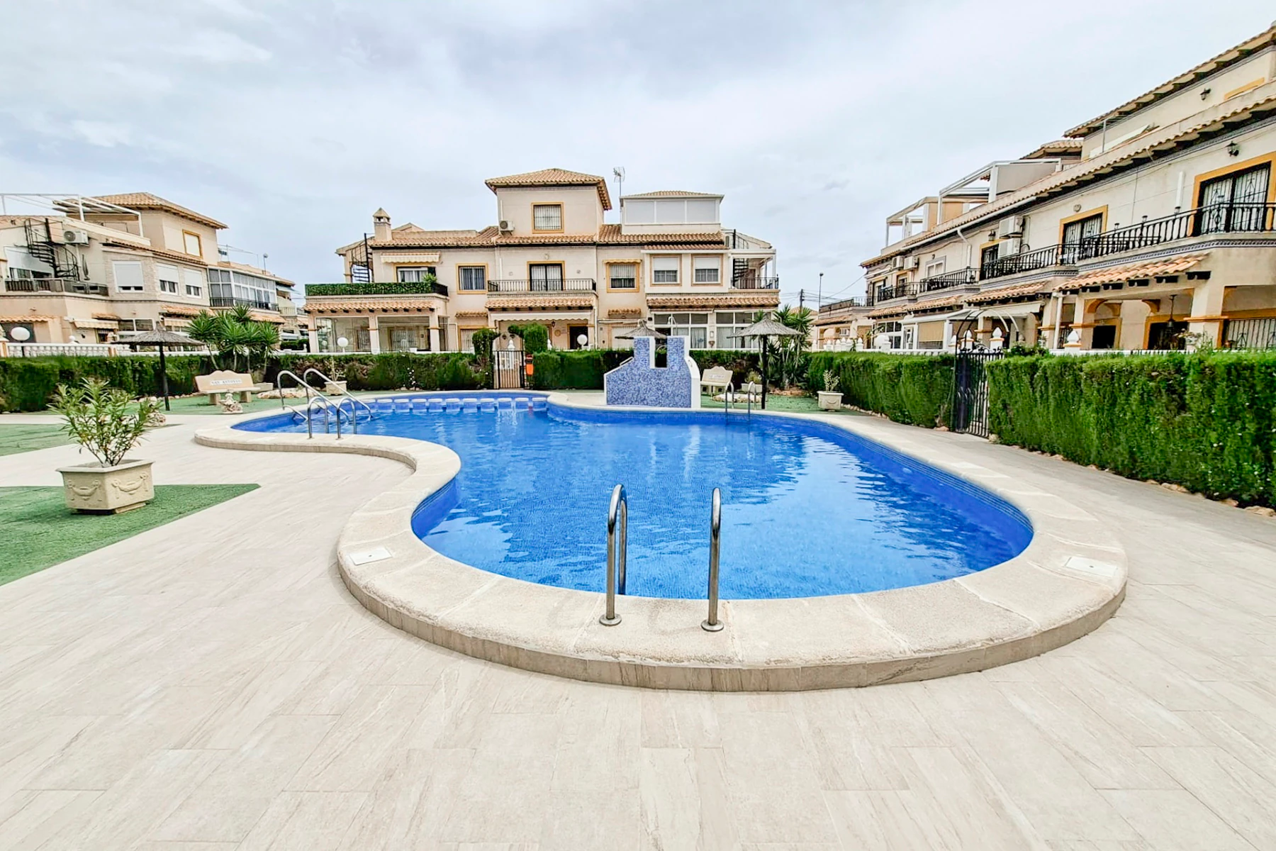 Bungalow for sale in Orihuela Costa