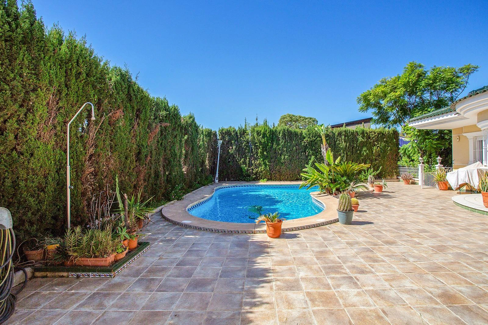 Opportunity for a luxury villa with more than 500m2 of living space