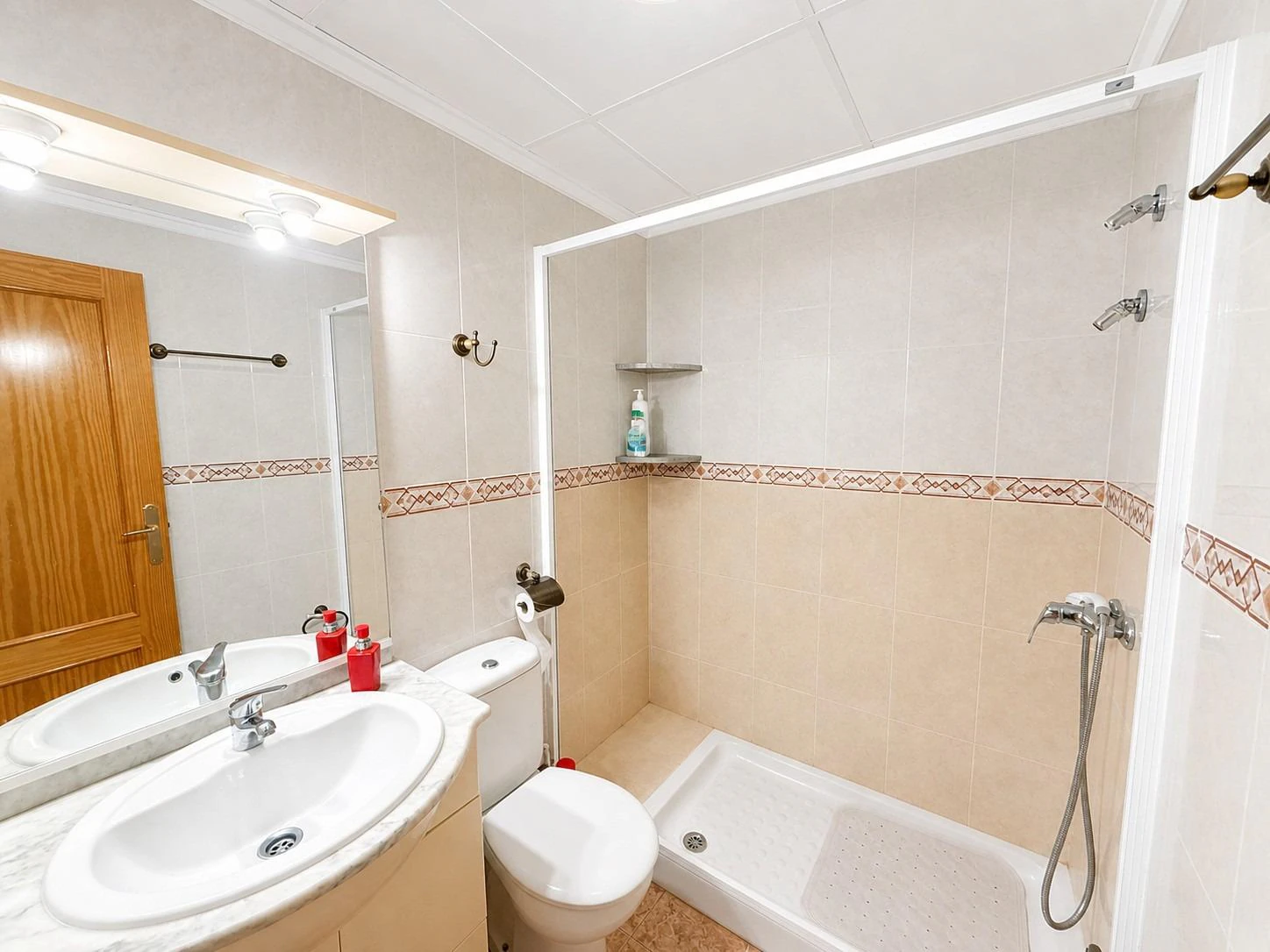 Opportunity to own a 2-bedroom apartment with unobstructed views and a swimming pool