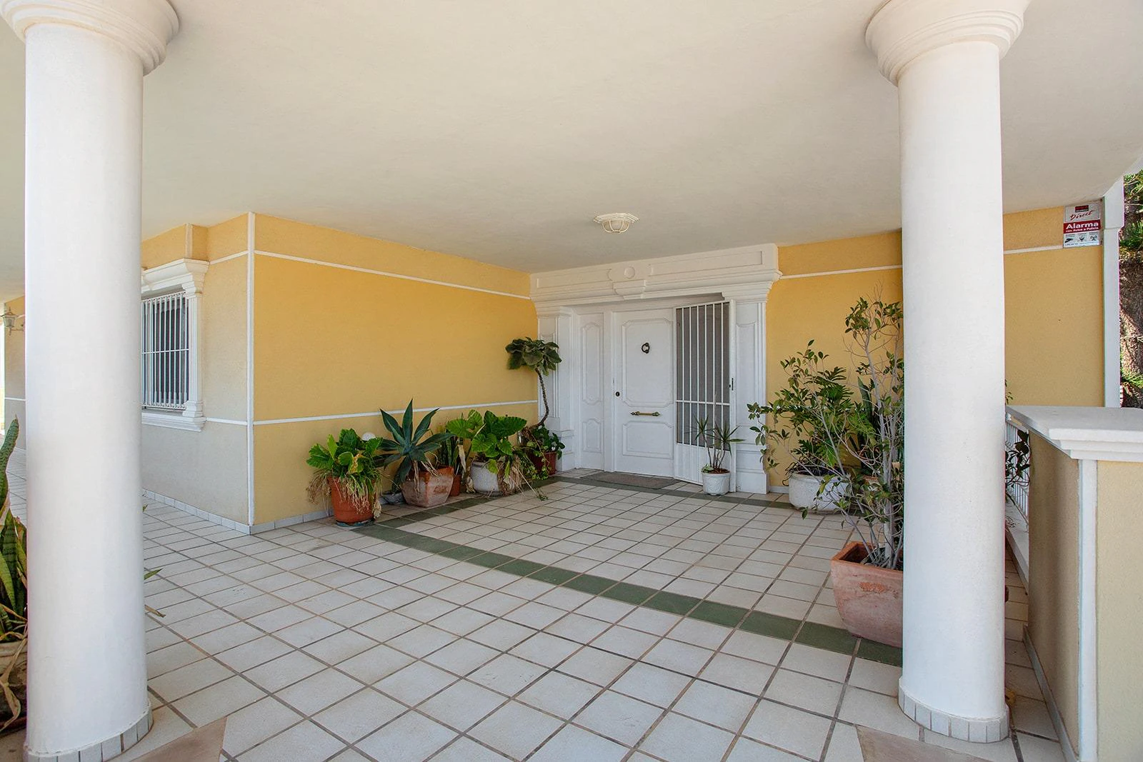 Opportunity for a luxury villa with more than 500m2 of living space