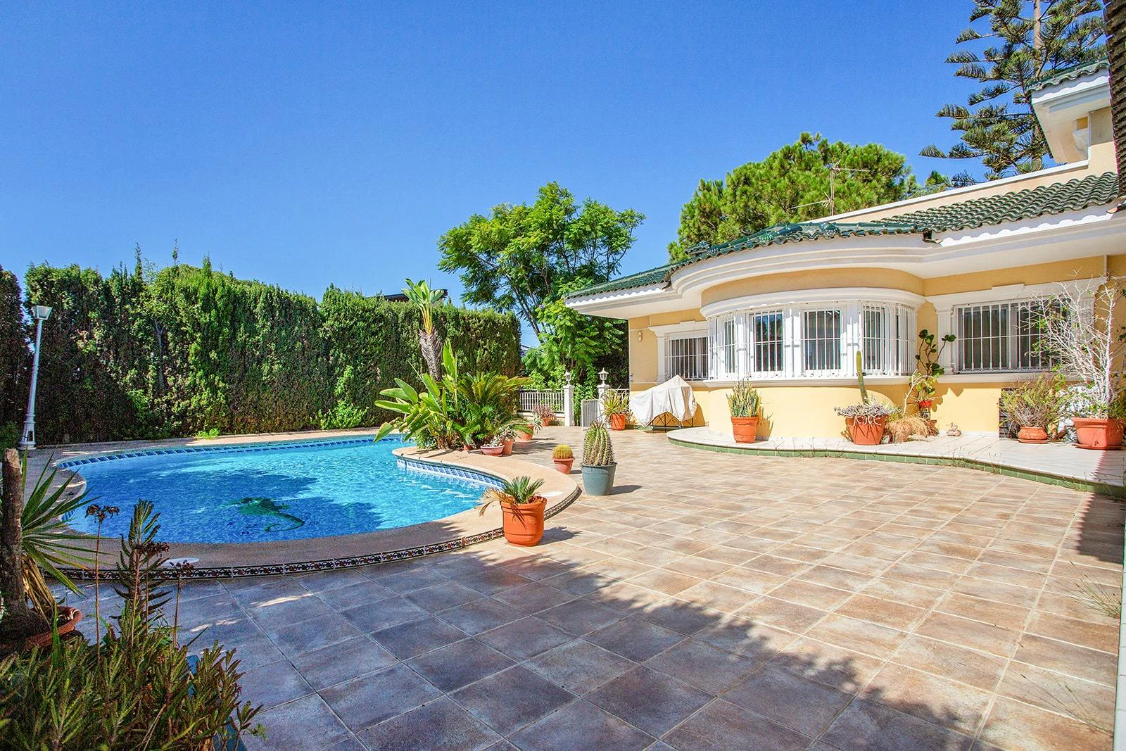 Opportunity for a luxury villa with more than 500m2 of living space