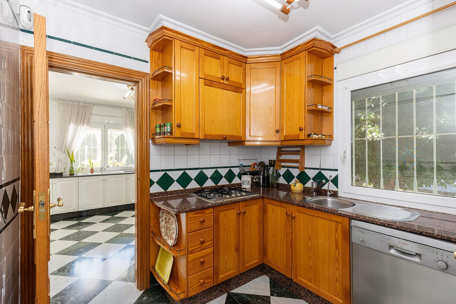 Opportunity for a luxury villa with more than 500m2 of living space
