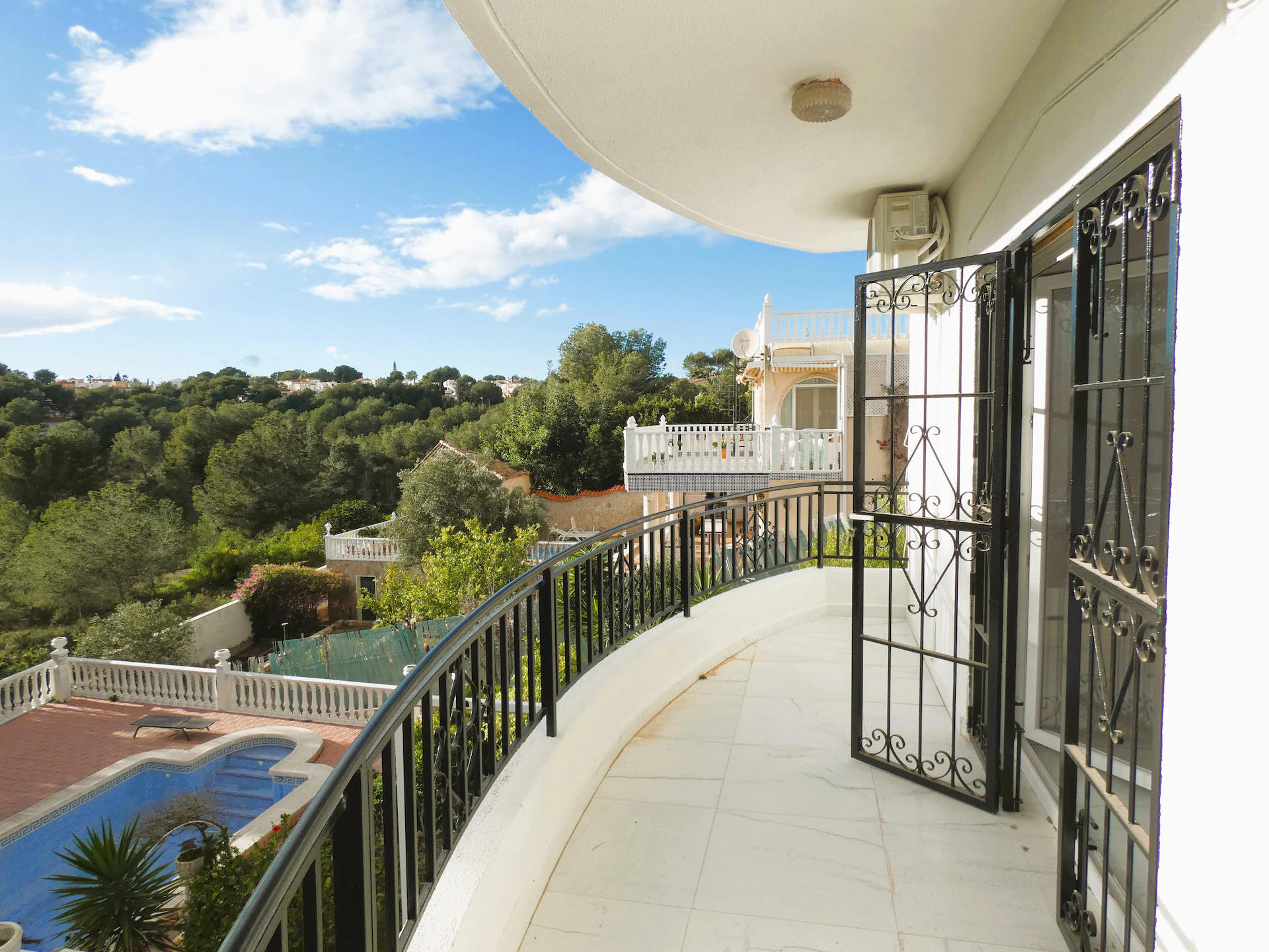 Villa te verkoop in Pinar De Campoverde