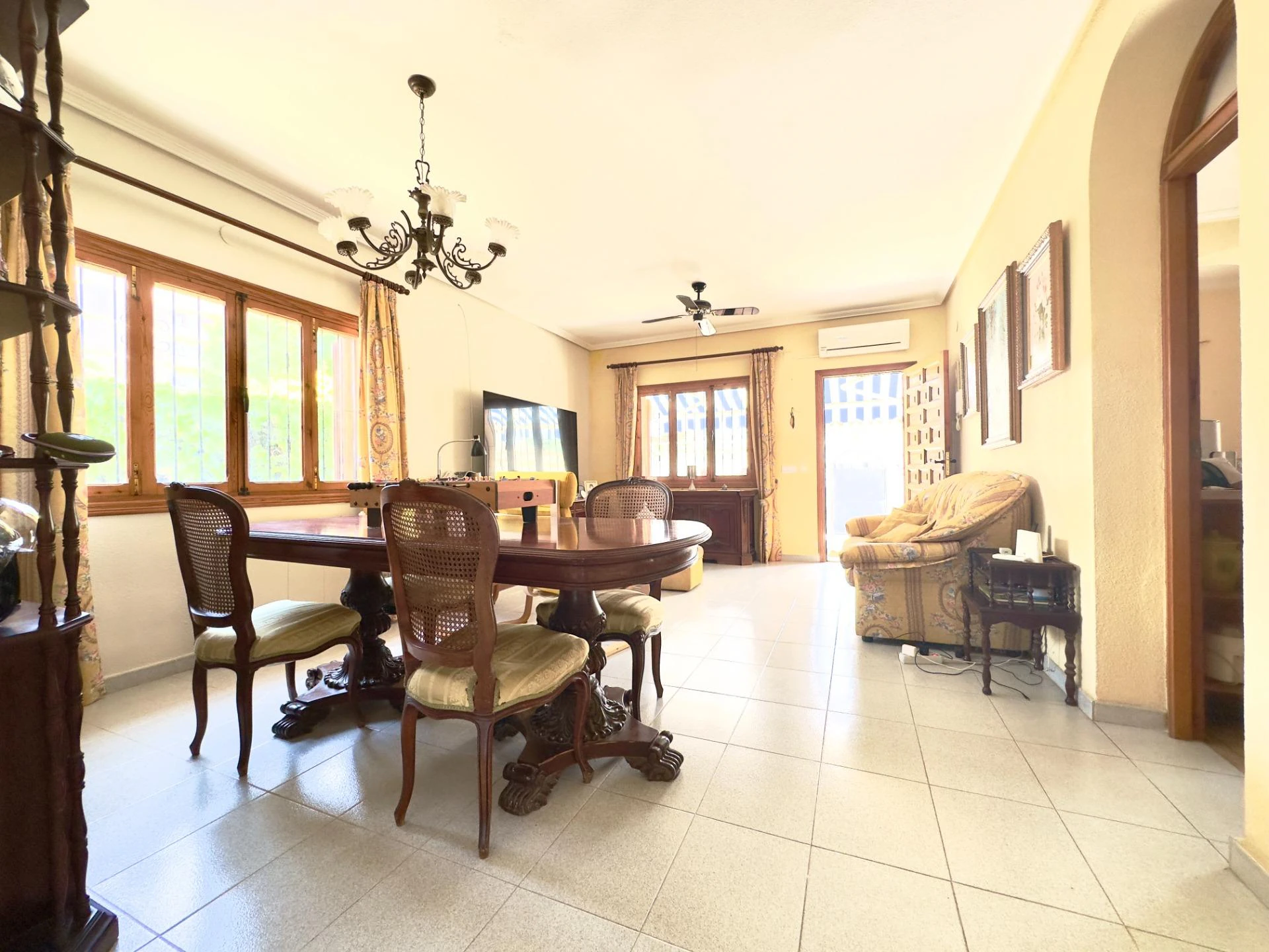 Villa à la vente à Orihuela Costa