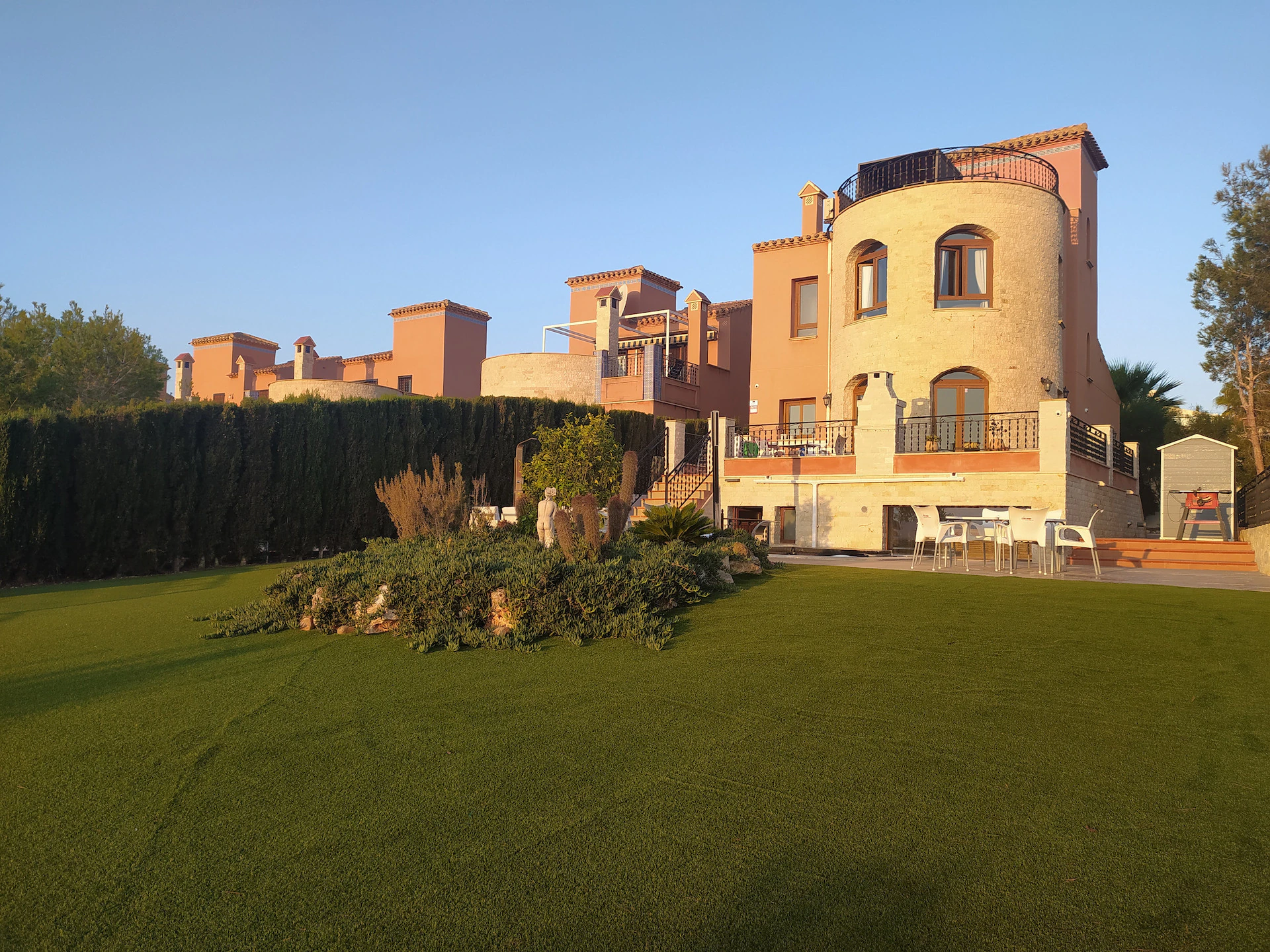 Villa for sale in San Miguel De Salinas