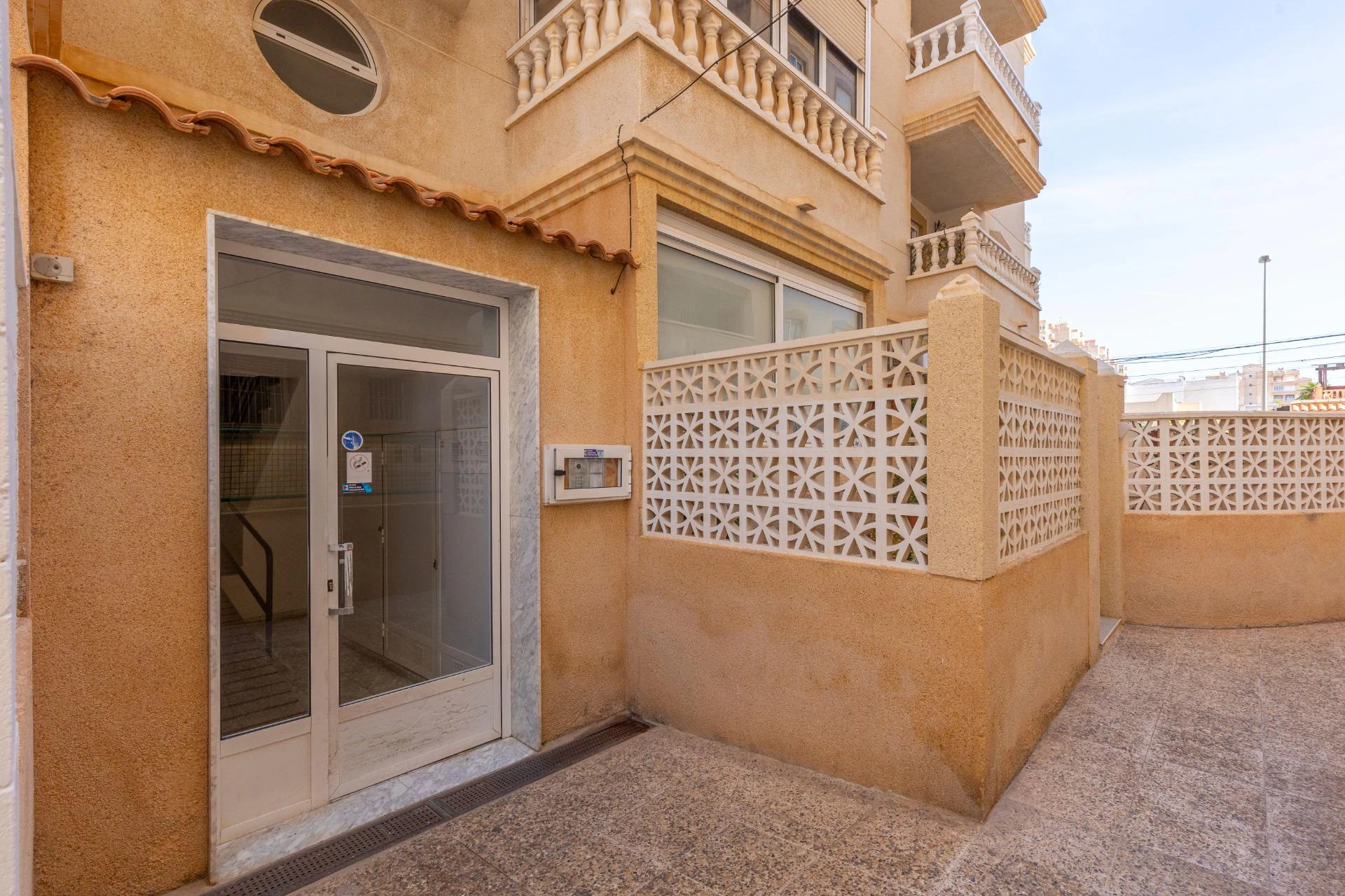 Soloppgang og middelhavsbris i Nueva Torrevieja! 2 soverom + felles svømmebasseng